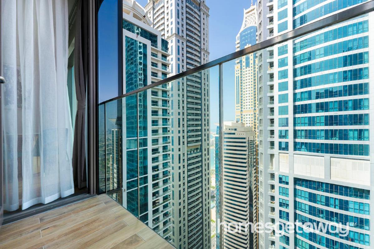 HomesGetaway -1BR Brand New Apartment in Jumeirah Living Marina Gate