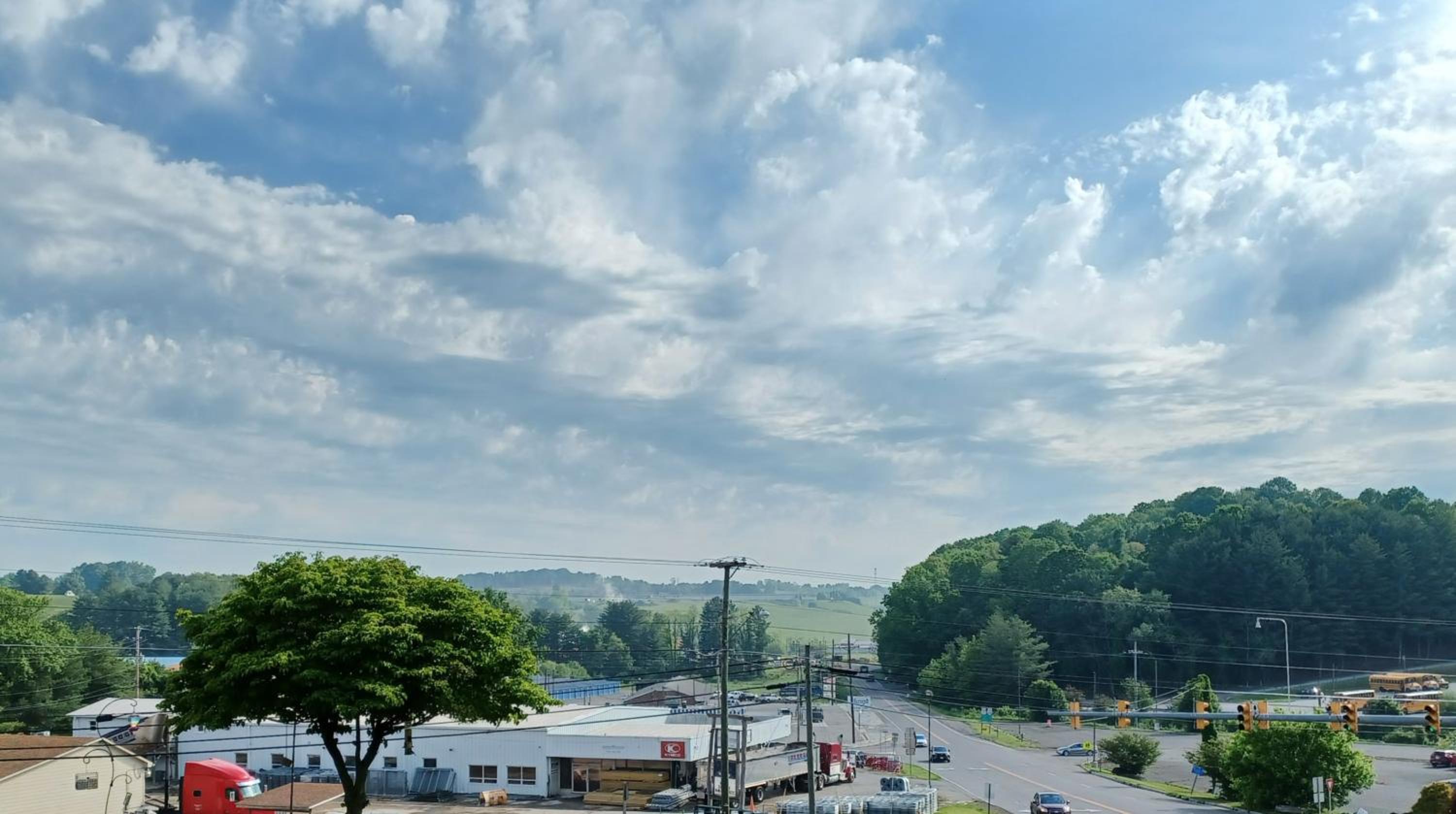 Hillsville Vacations - Knob Hill Motor Lodge - Property Image 9