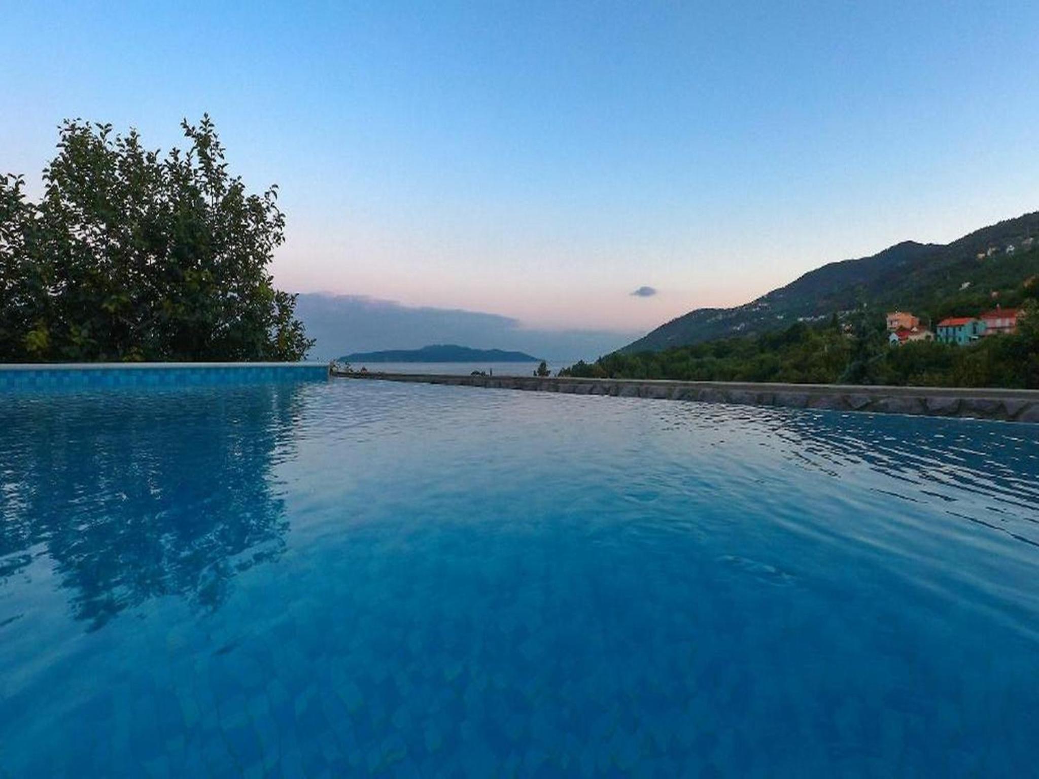 Villa Vita,free wifi,nearby sea view 2