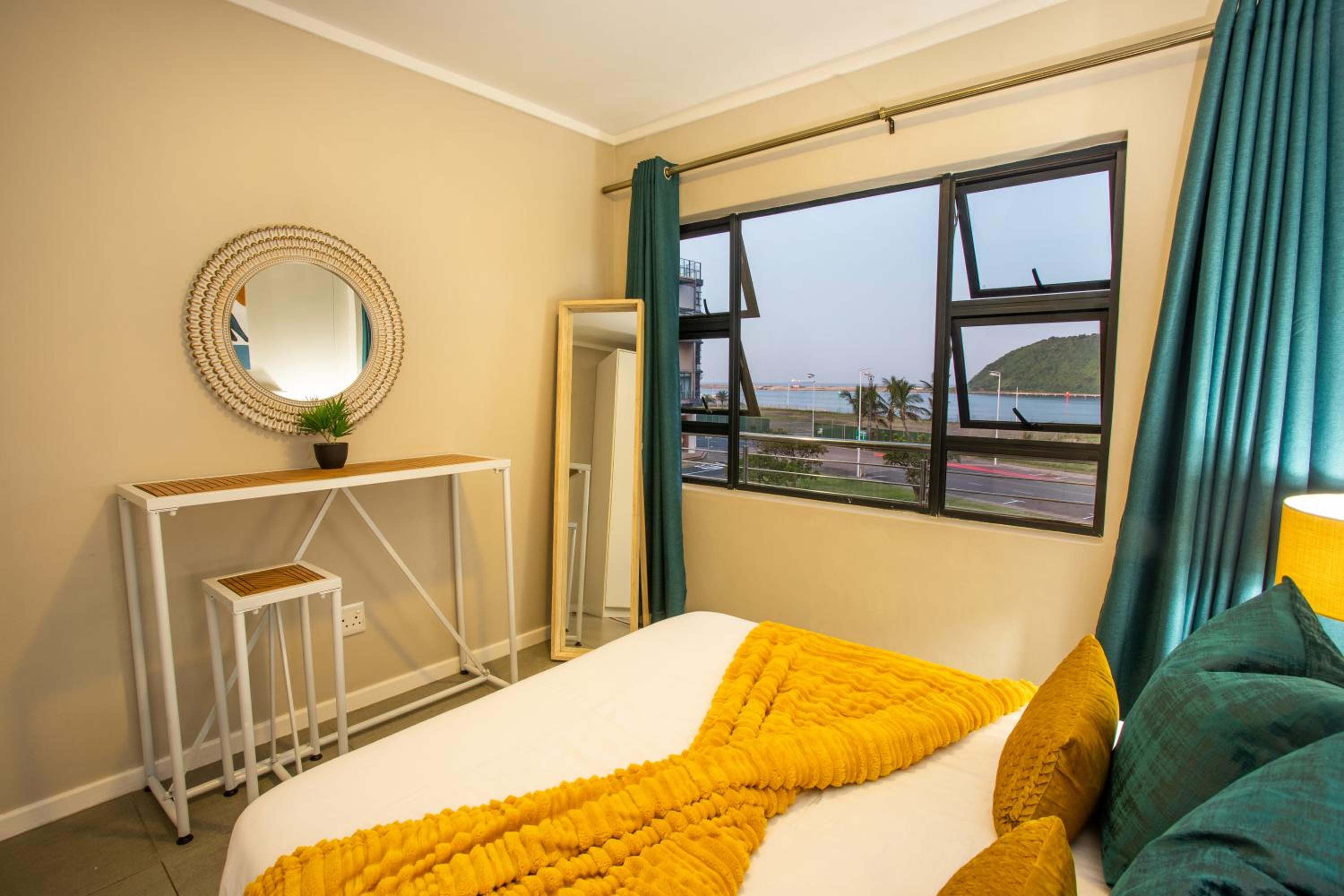 Stay at The Point - Cool Cosy Comfort view 5
