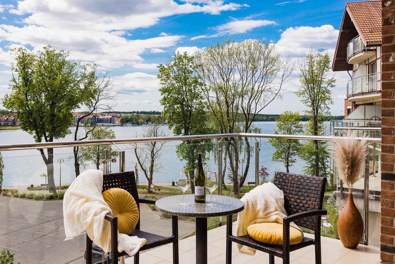 Willa Port Apartament Premium z widokiem na jezioro view 4