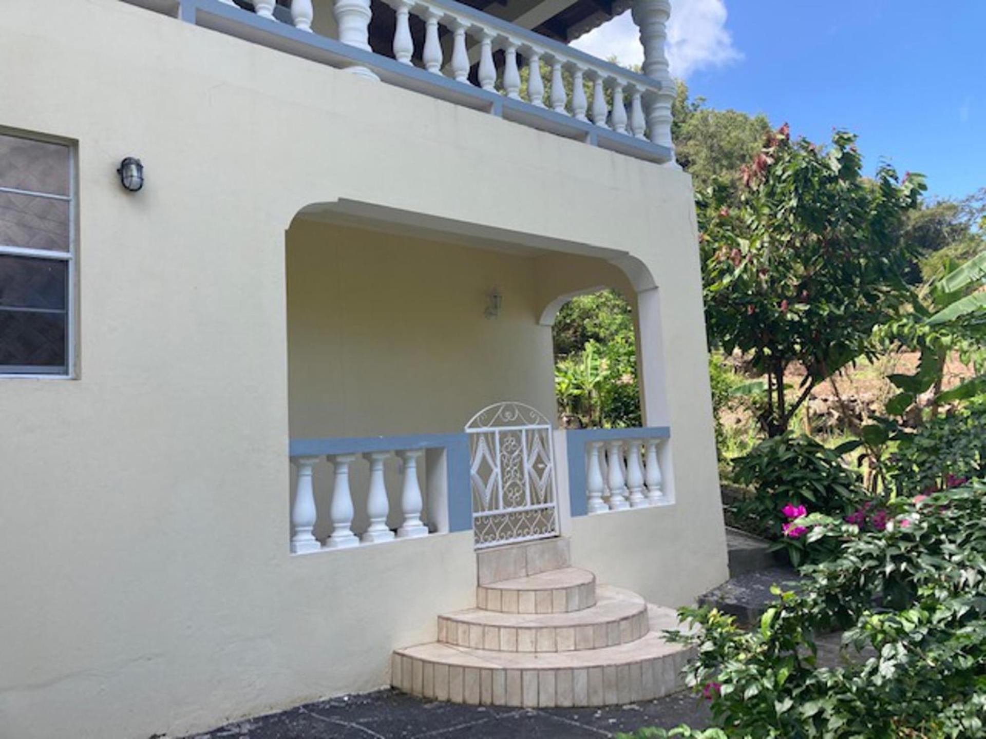 2 Bed Apartment - Sea View & 10min to Local Beach view 5