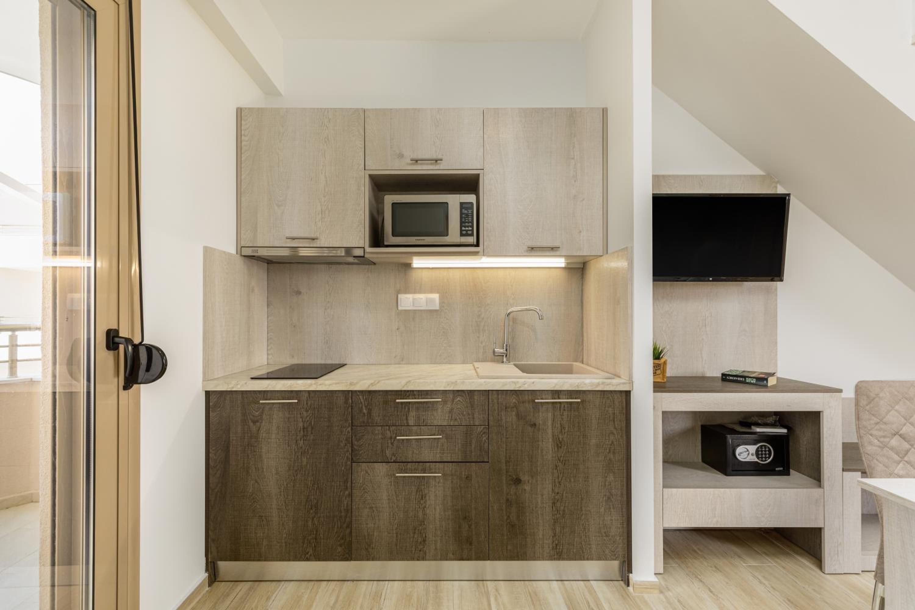 Aria Garden Suites