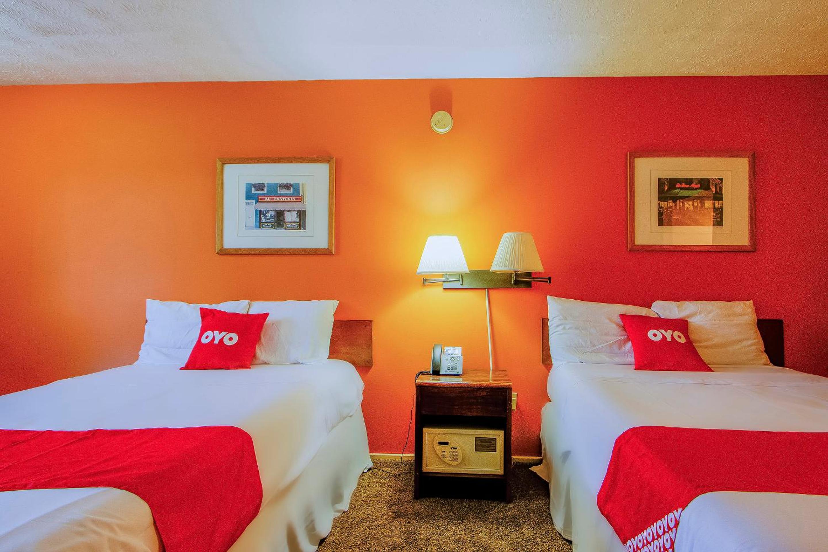OYO Hotel Chapmanville Inn, WV - Hwy 119