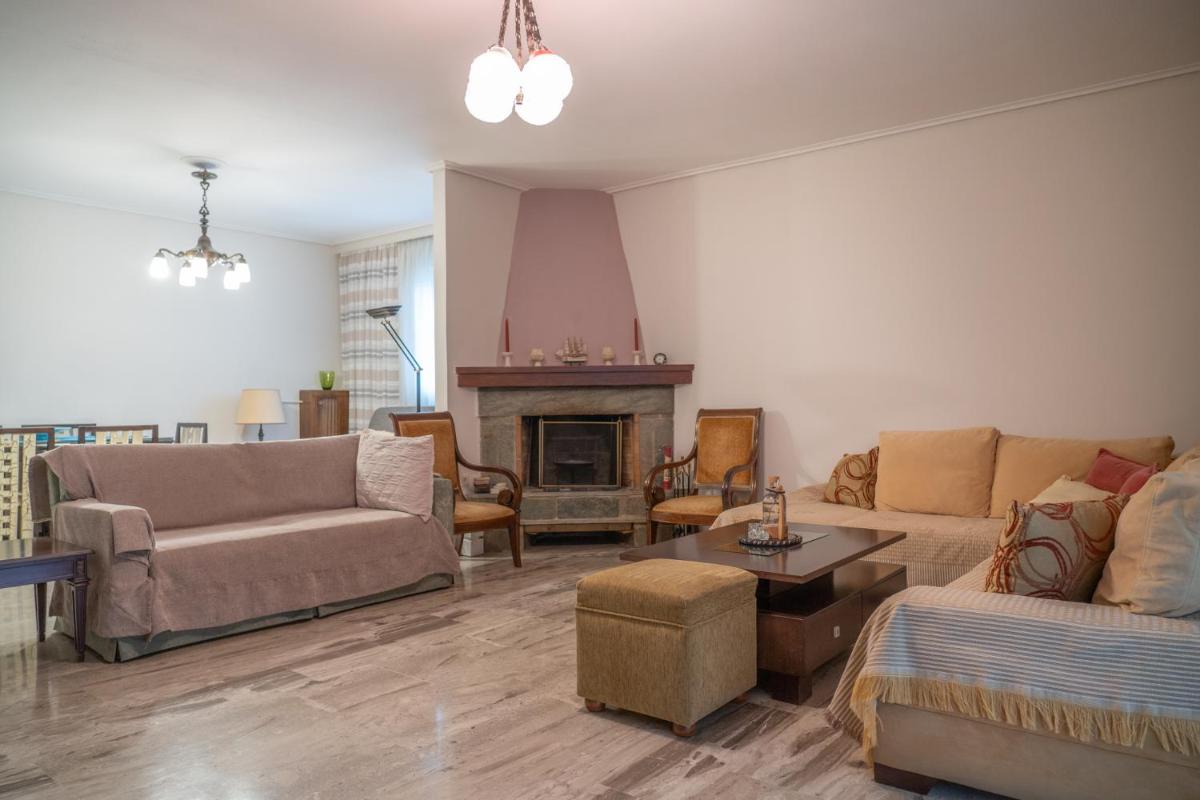 Aiolos Apartment photo 4
