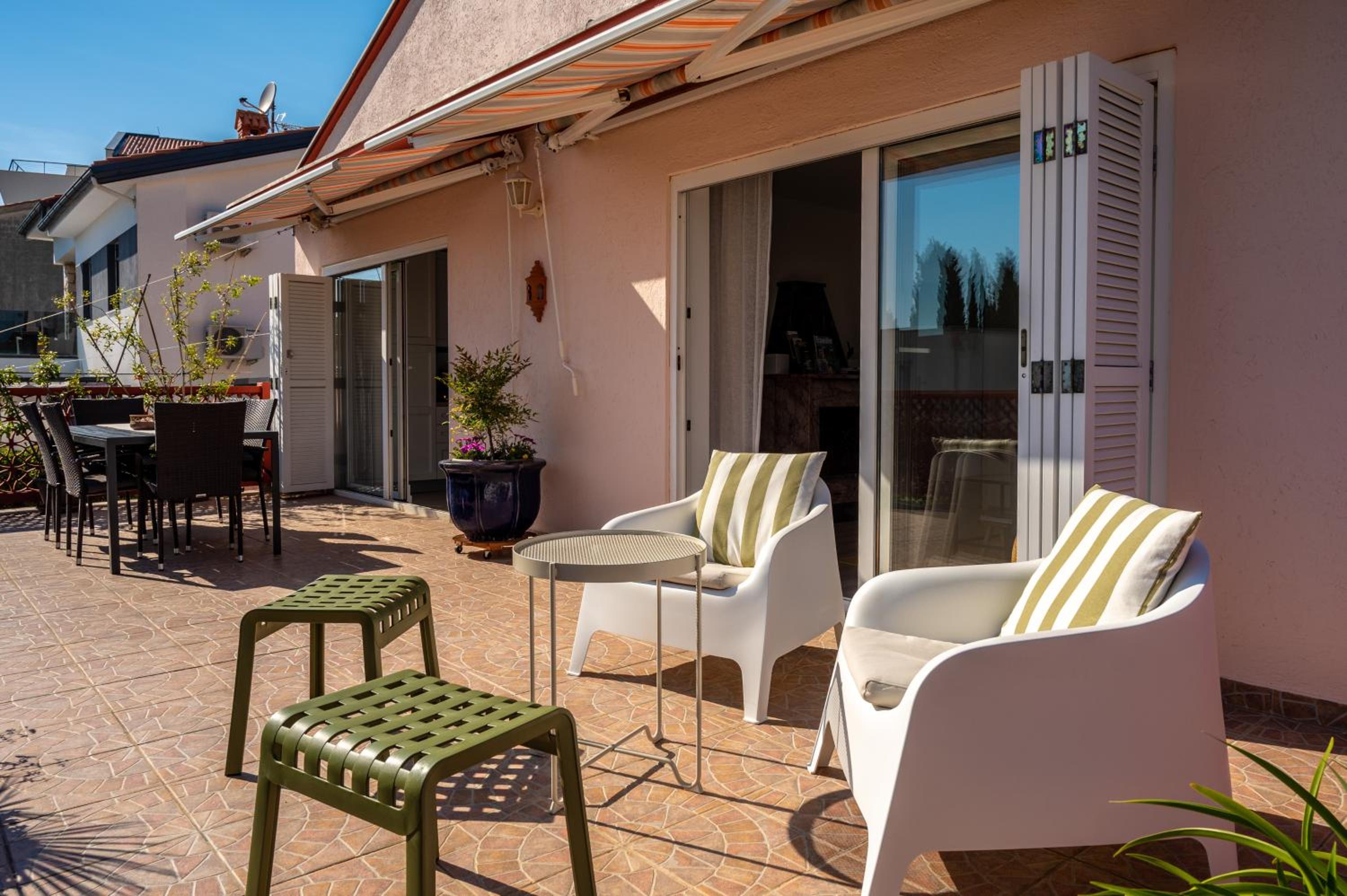 Apartment Axelle 50 METERS TO THE BEACH view 2