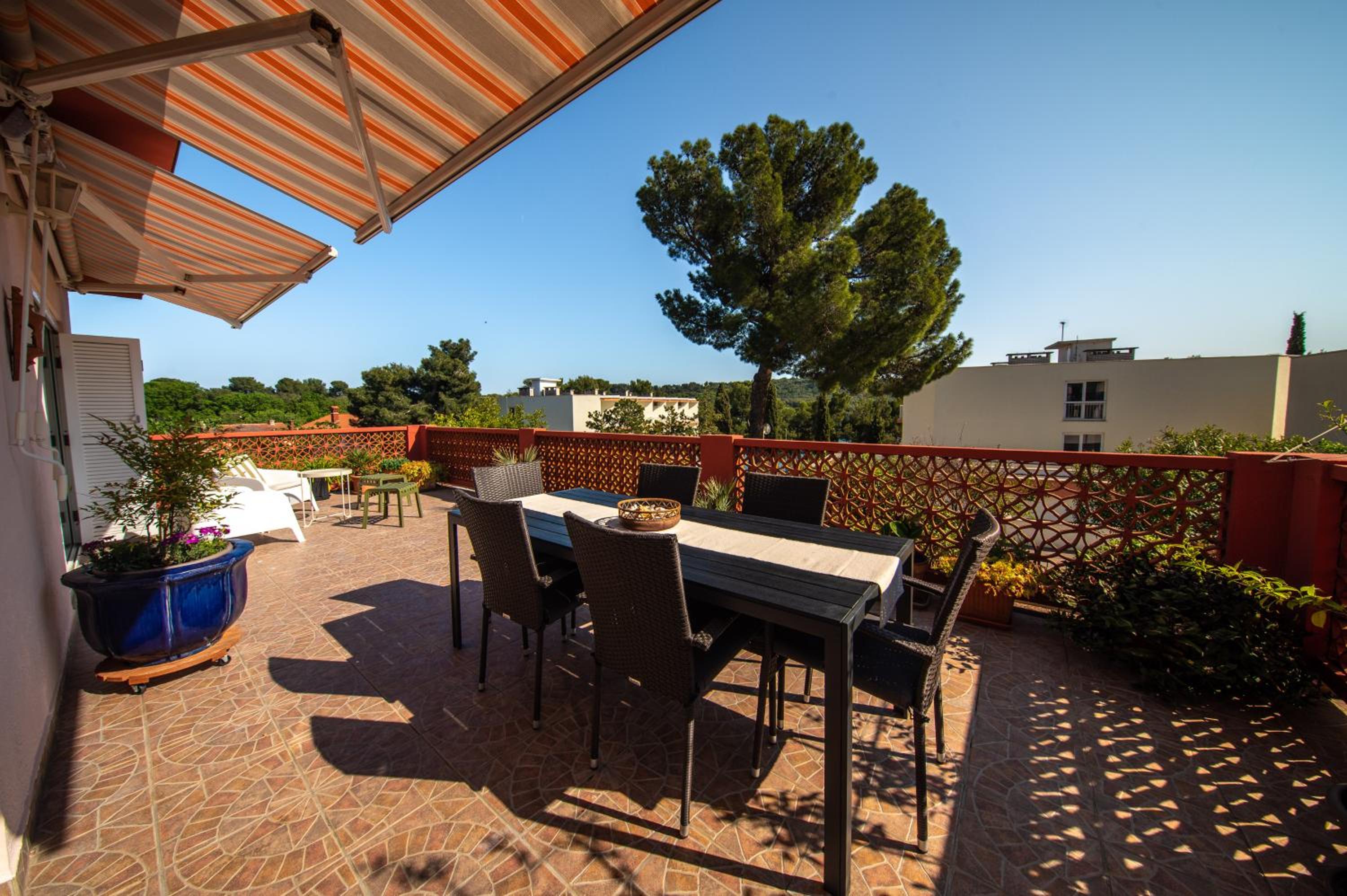 Apartment Axelle 50 METERS TO THE BEACH view 3