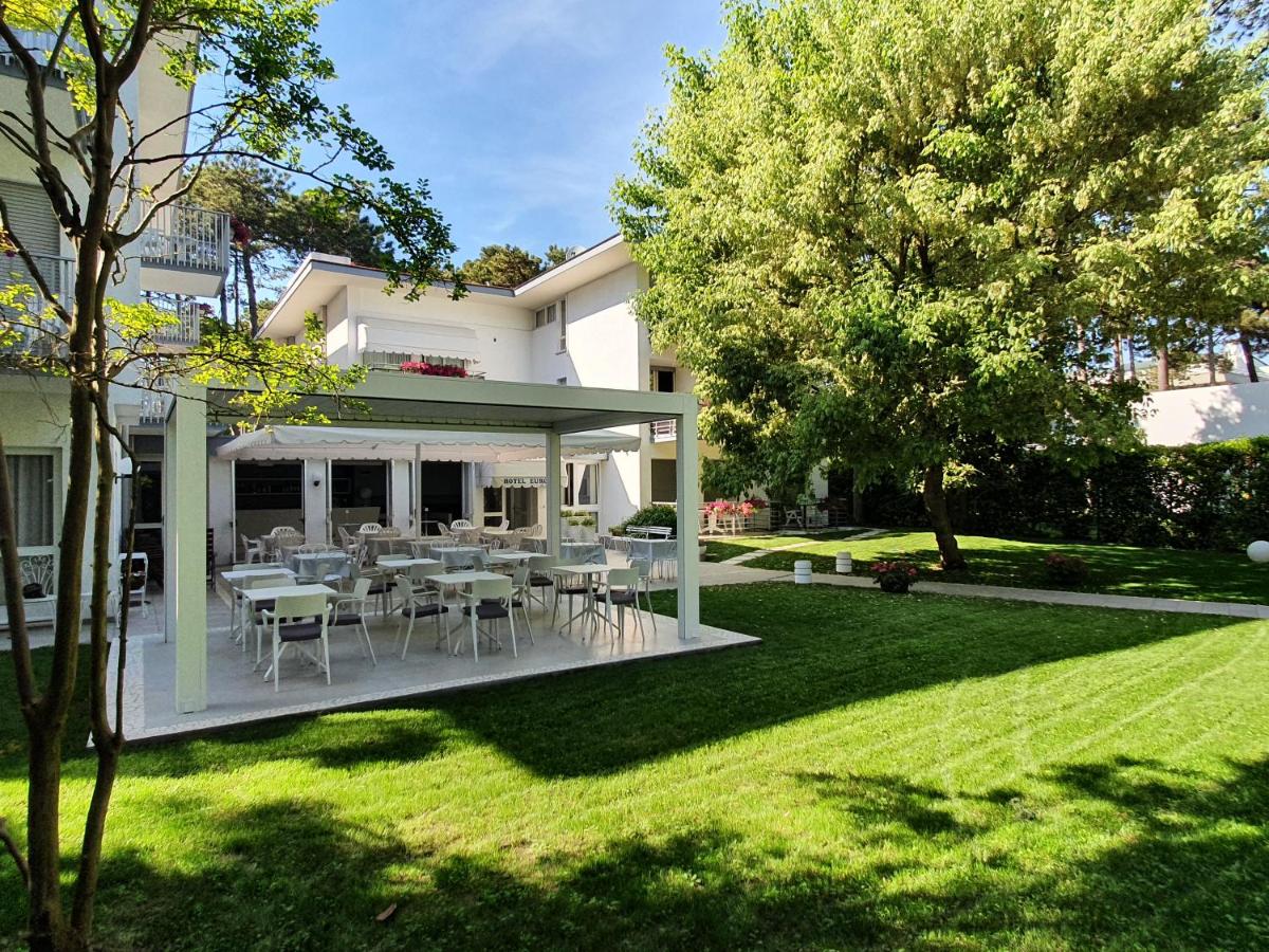 outdoor BBQ area