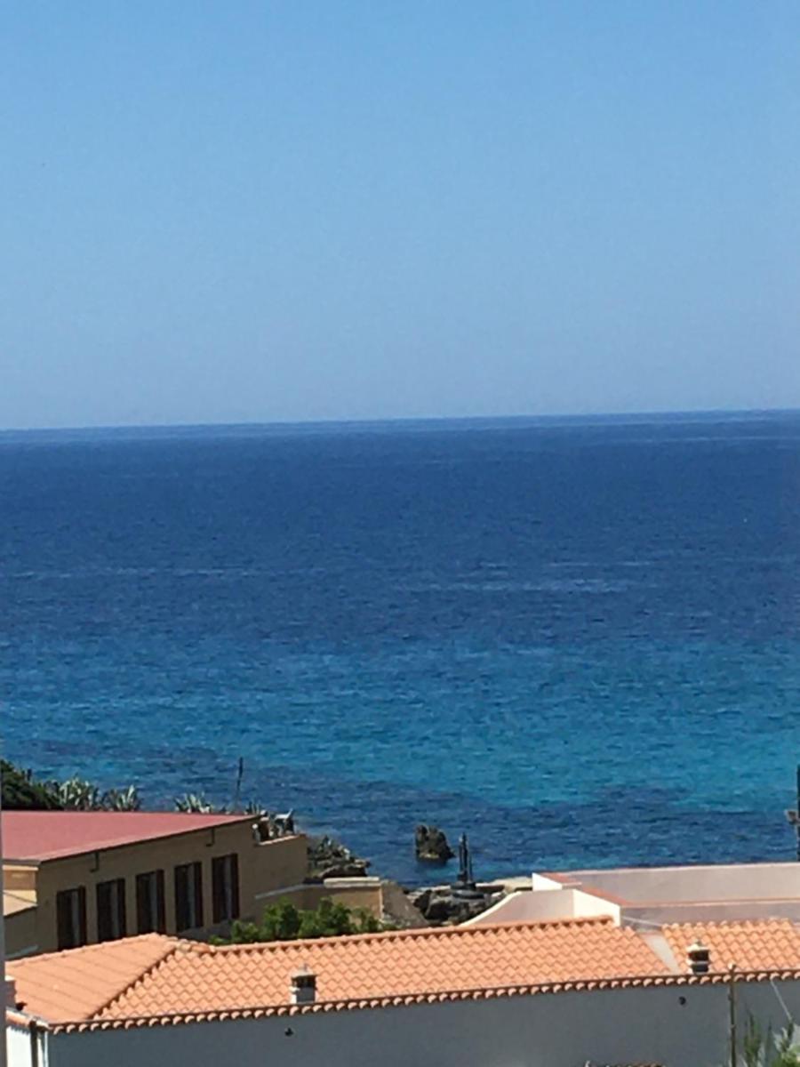 Lovely apartment gocciadimare view 2