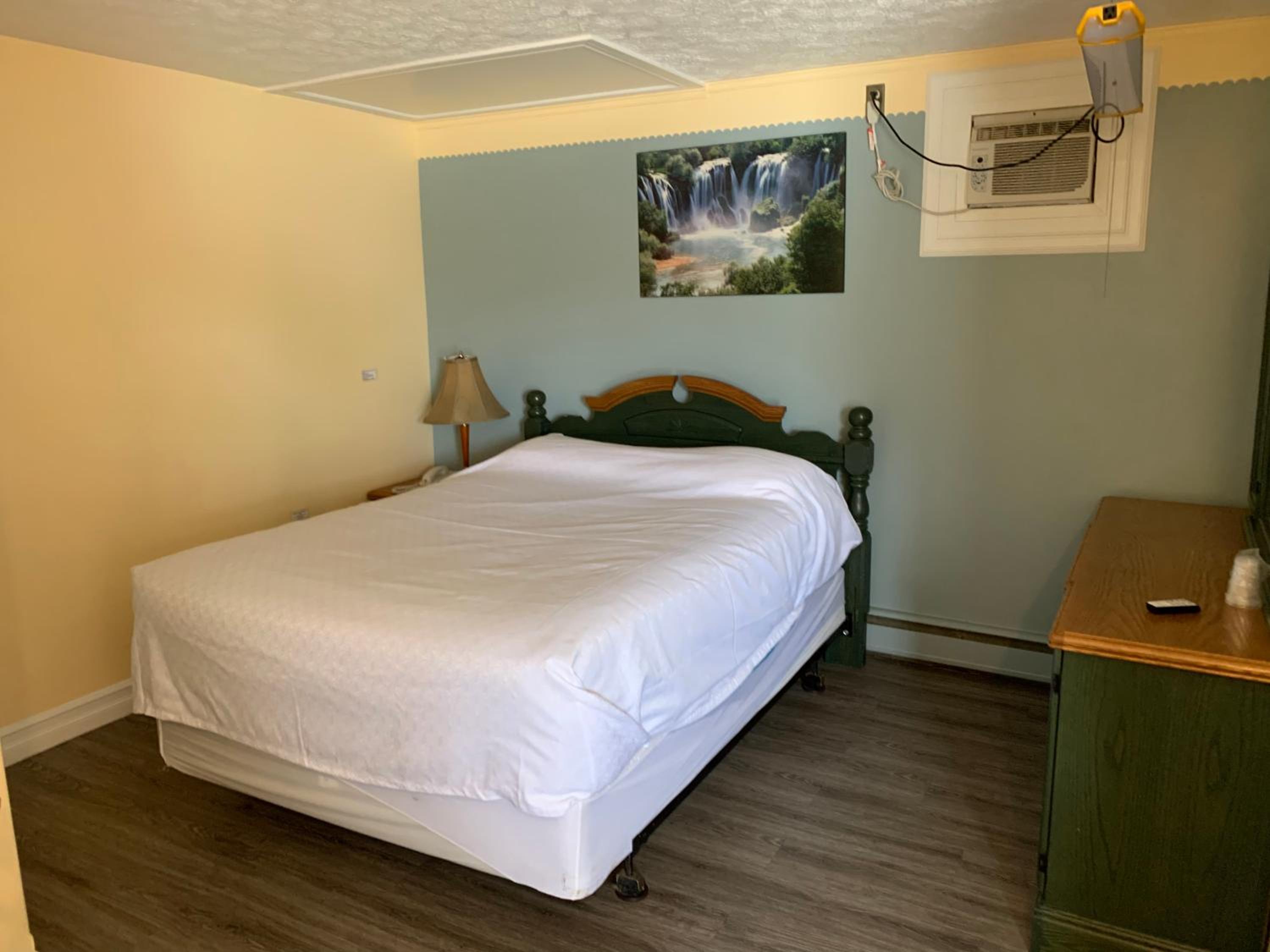 Sunparlor Motel