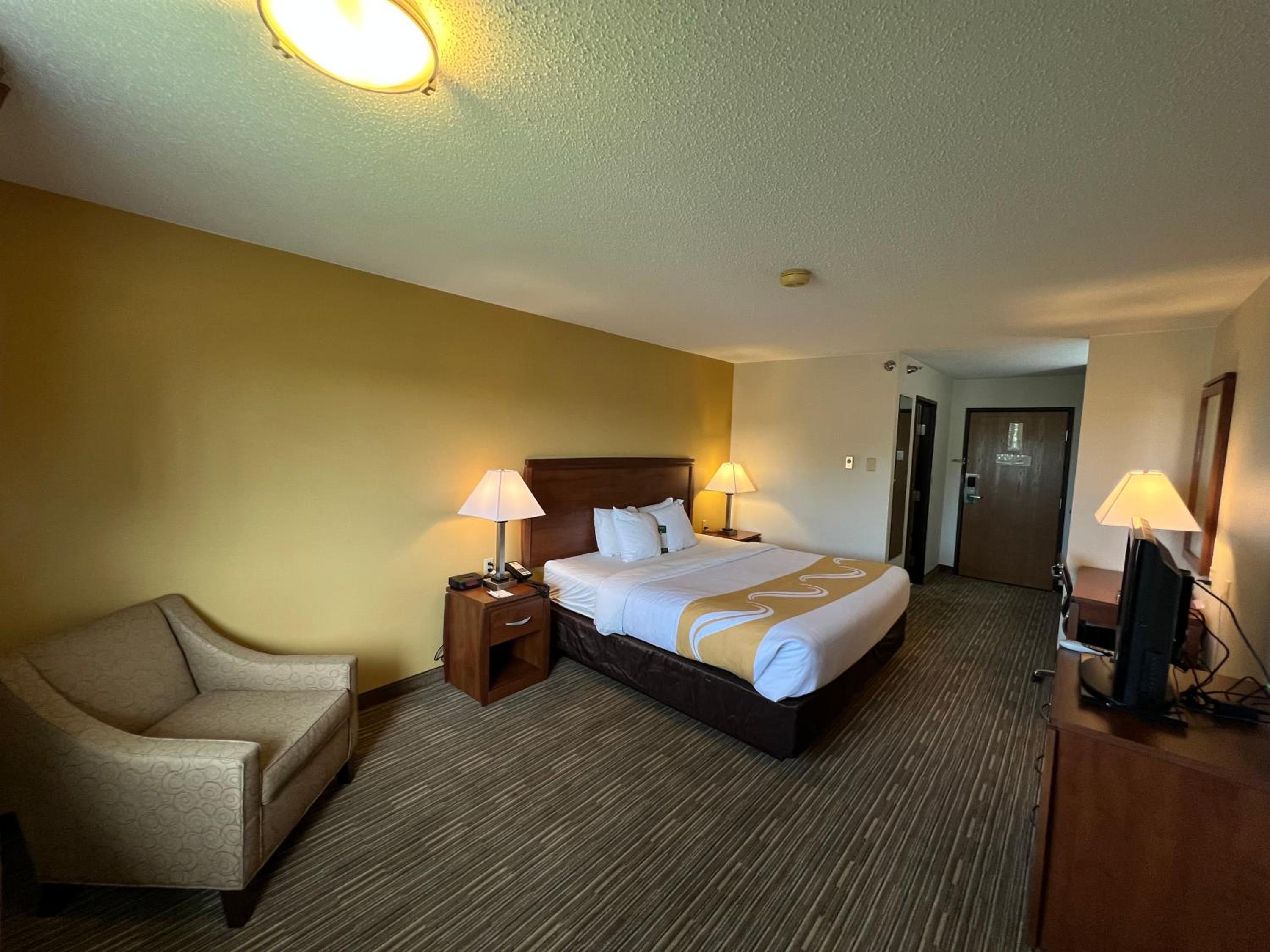 Mitchell Vacations - Quality Inn Mitchell I-90 - Property Image 13
