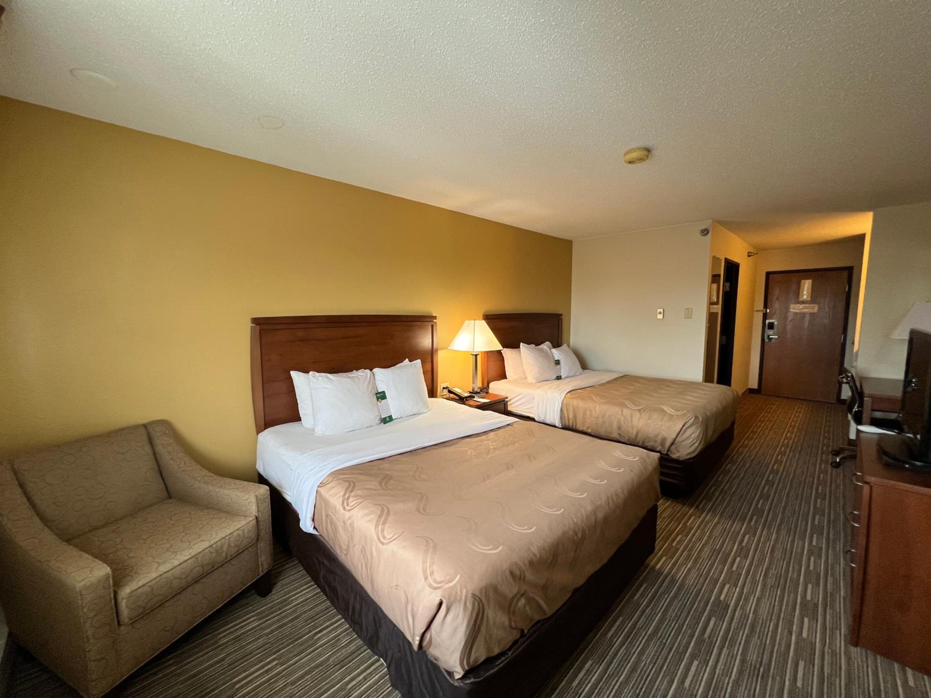 Mitchell Vacations - Quality Inn Mitchell I-90 - Property Image 22
