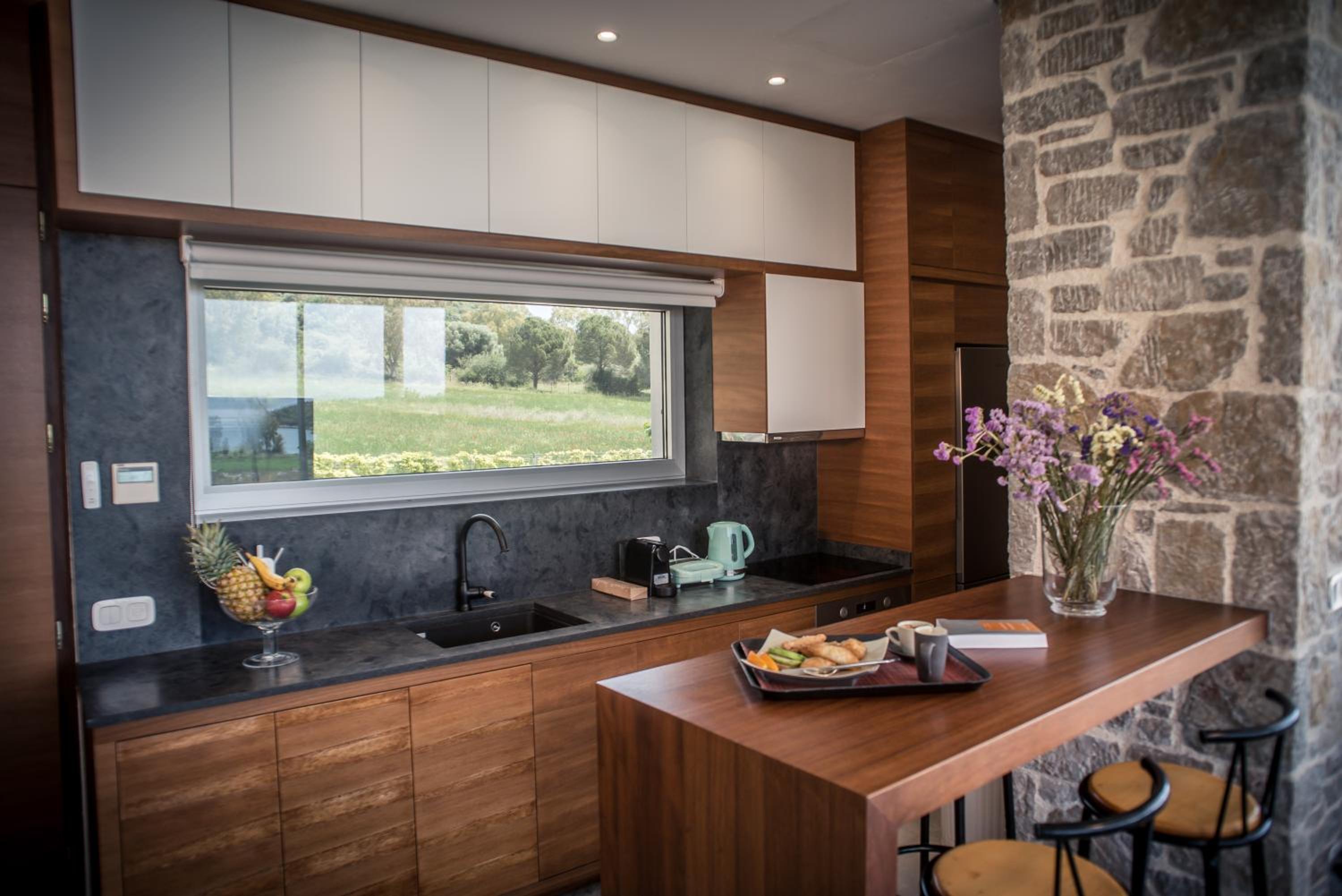 VARKO LUXURY SUITES view 2