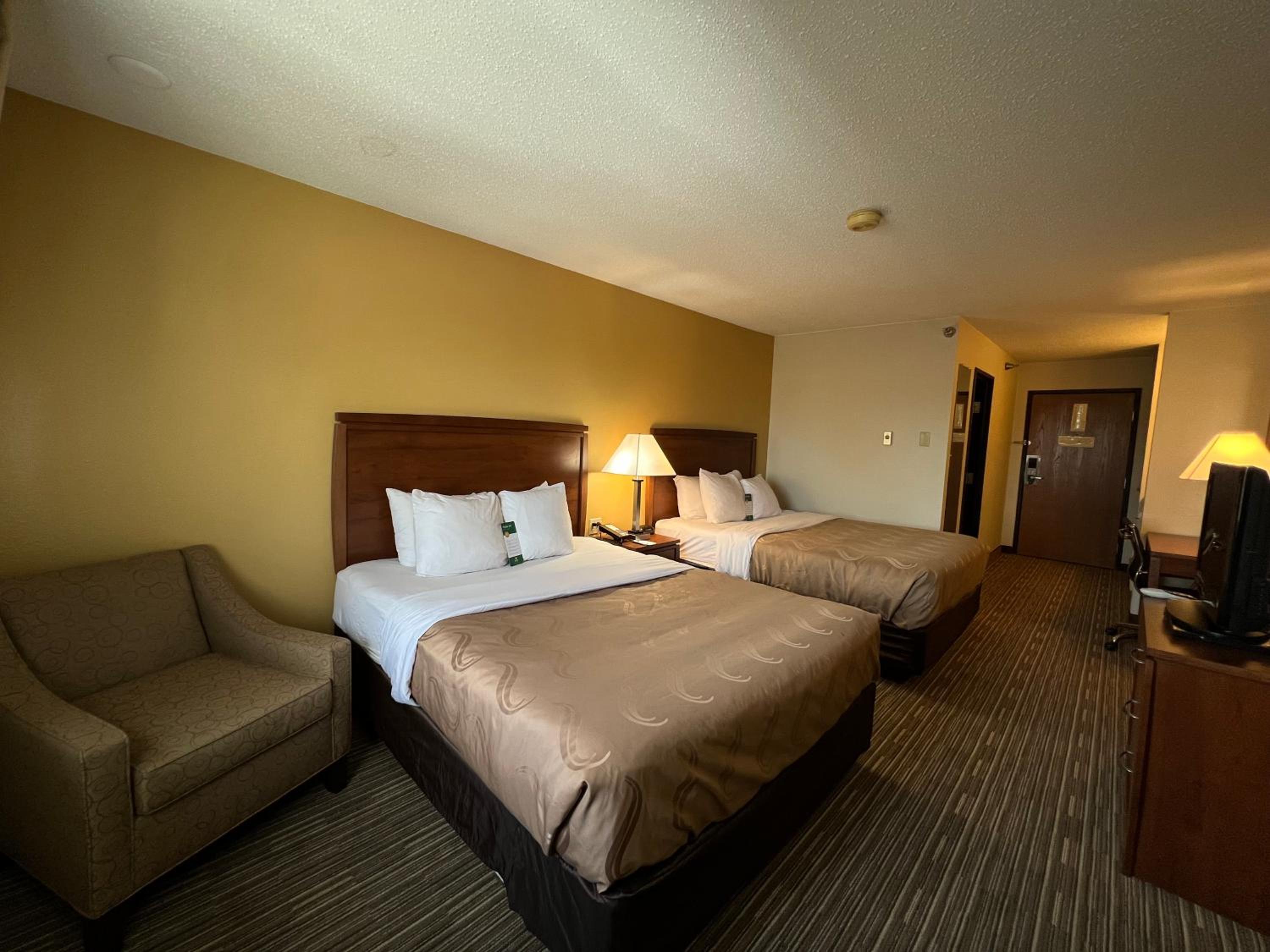 Mitchell Vacations - Quality Inn Mitchell I-90 - Property Image 26