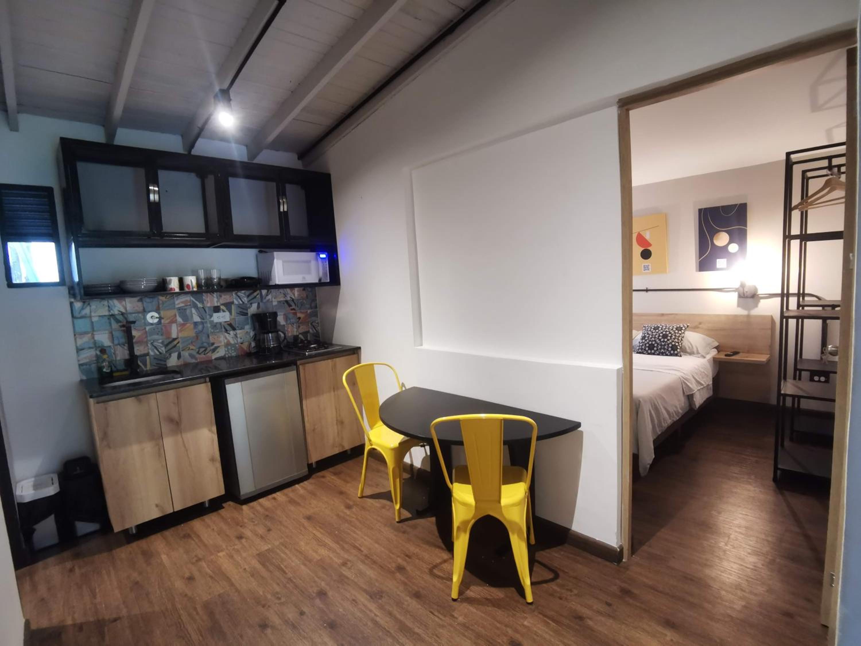 Apartamento en el Poblado, permite mascota FRN102 By Roots Rentals