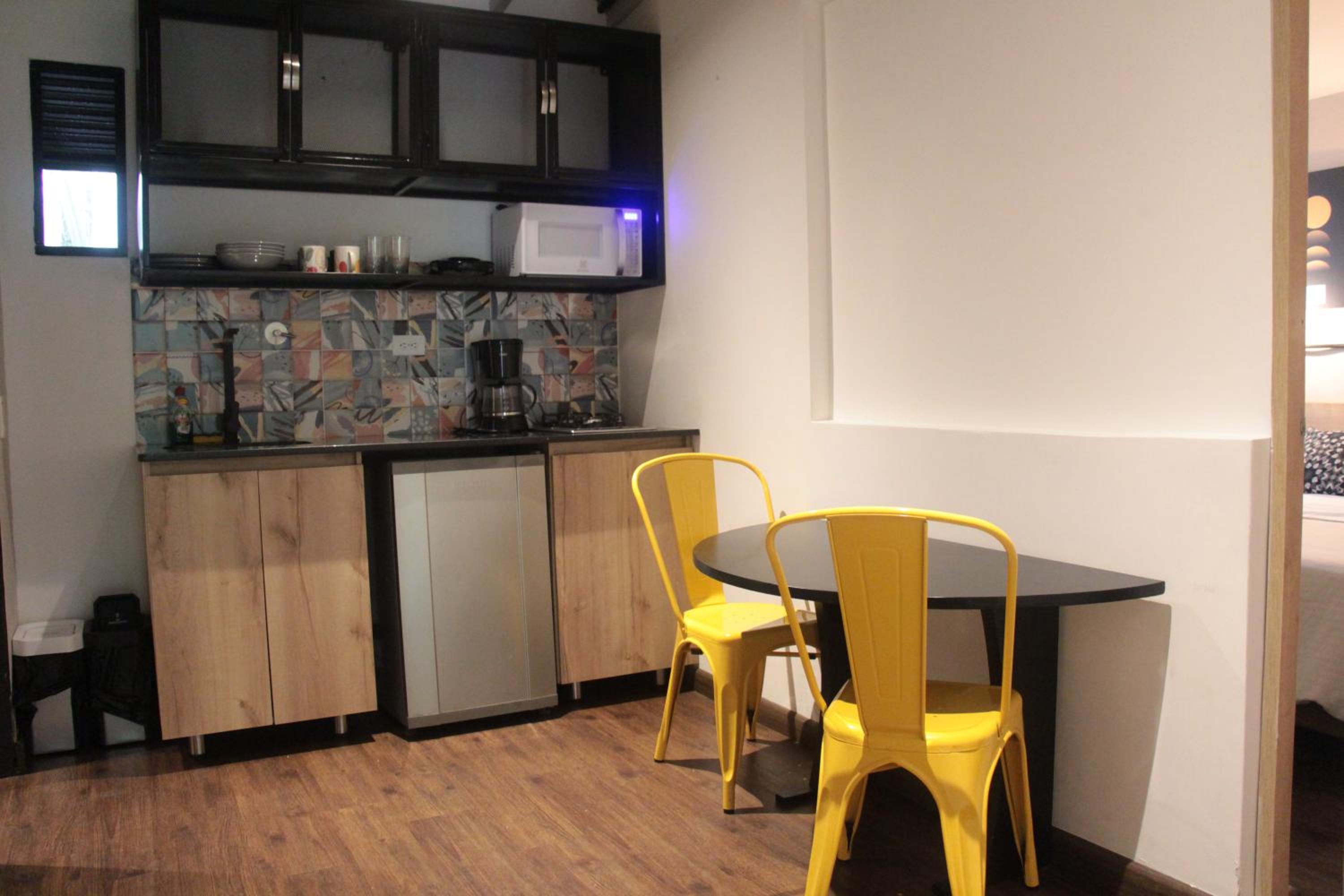 Apartamento en el Poblado, permite mascota FRN102 By Roots Rentals