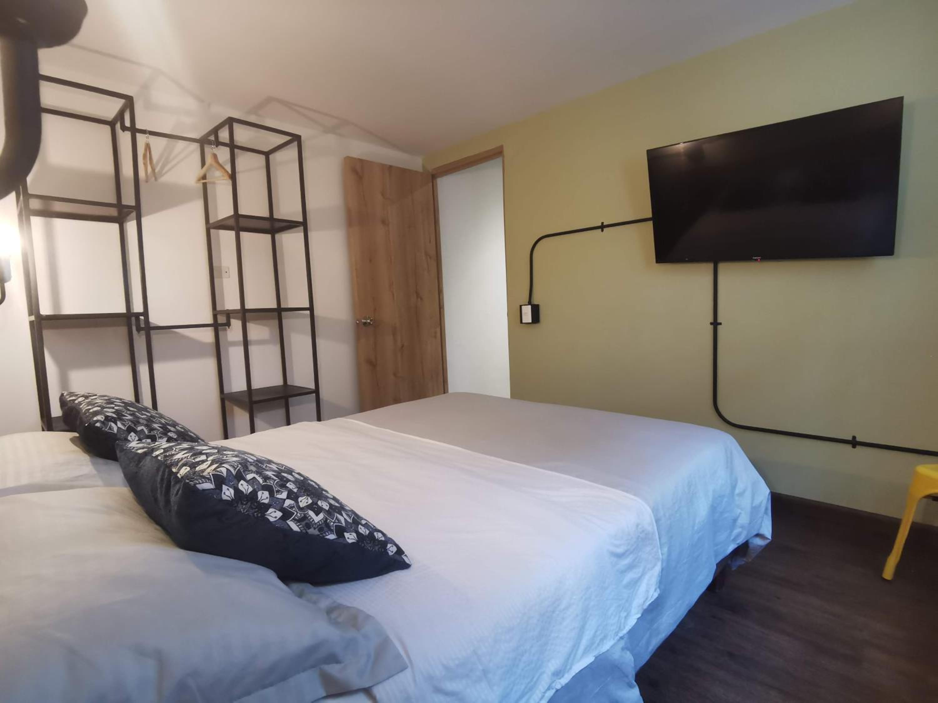Apartamento en el Poblado, permite mascota FRN102 By Roots Rentals