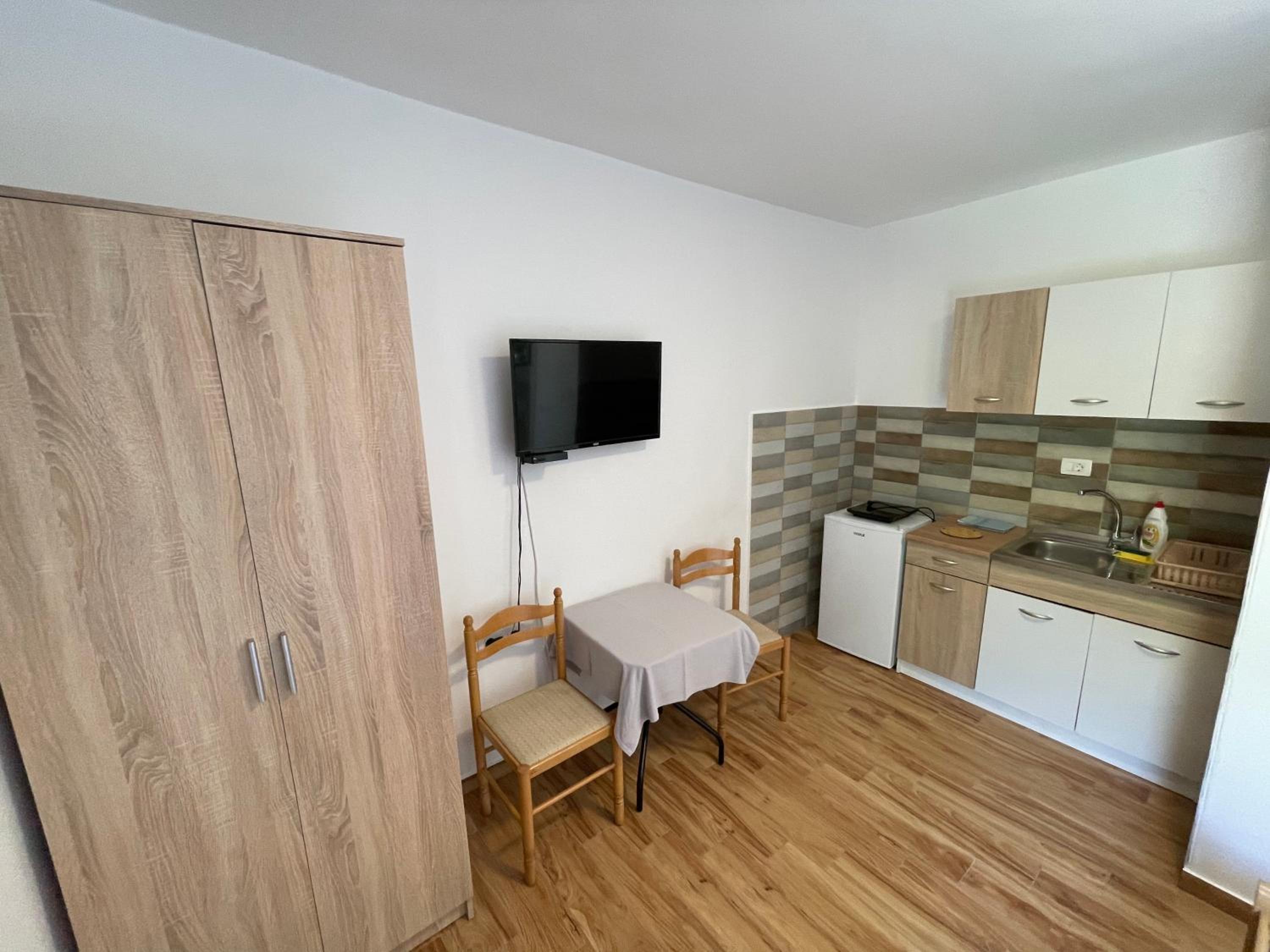 Apartments Dionis