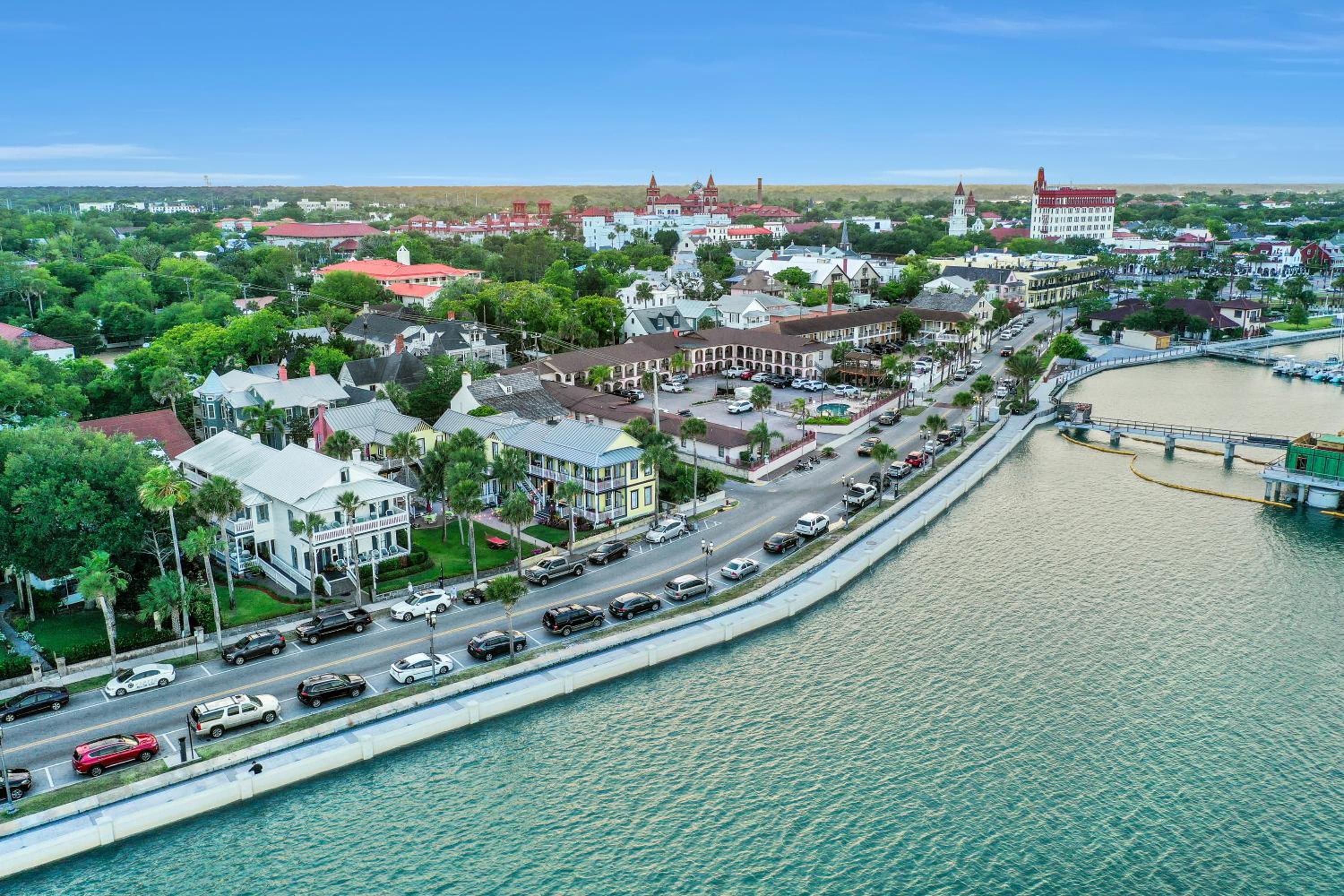 Bayfront Westcott House Bed & Breakfast