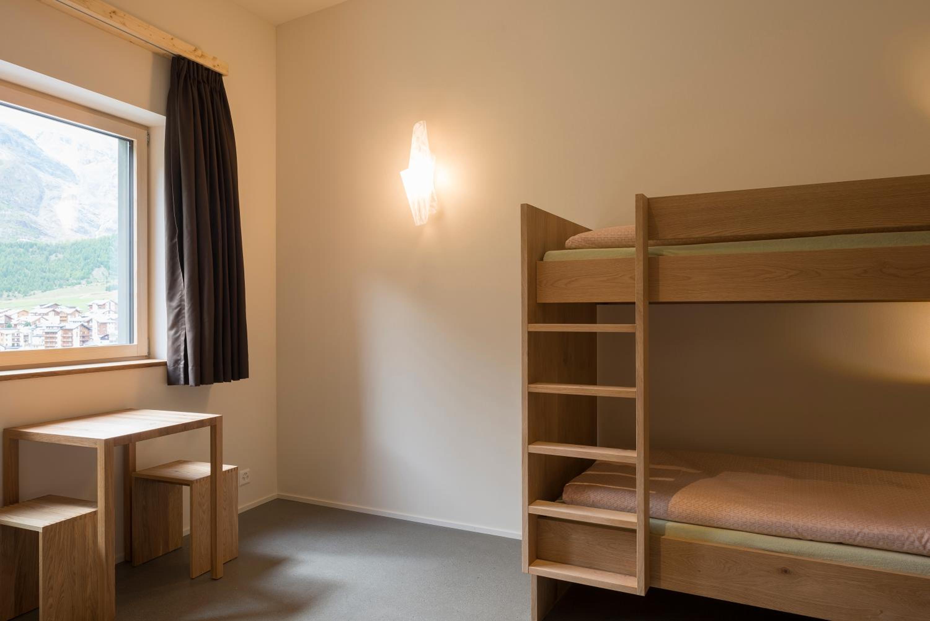 Saas-Fee wellnesshostel4000