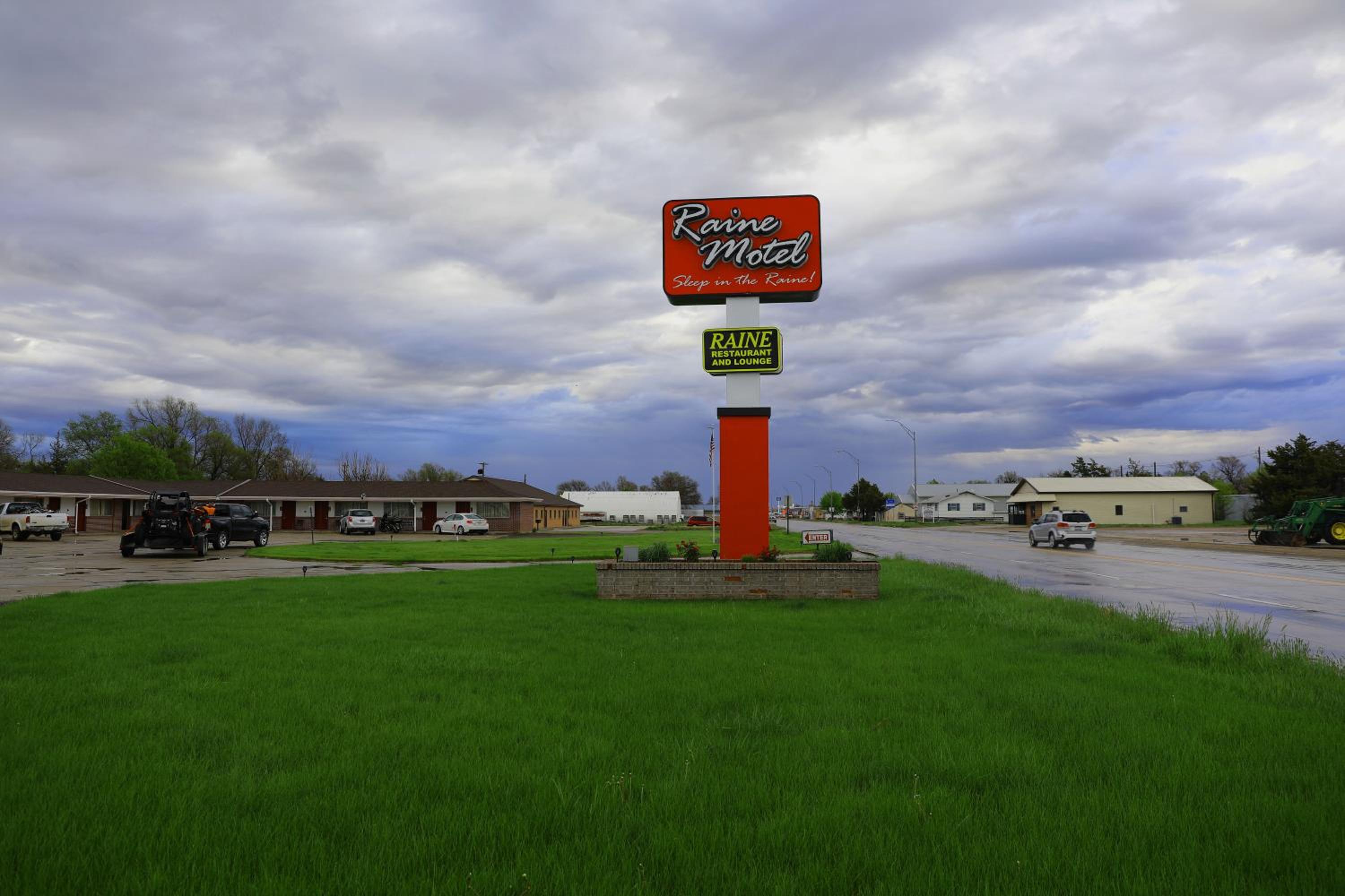 Raine Motel view 2