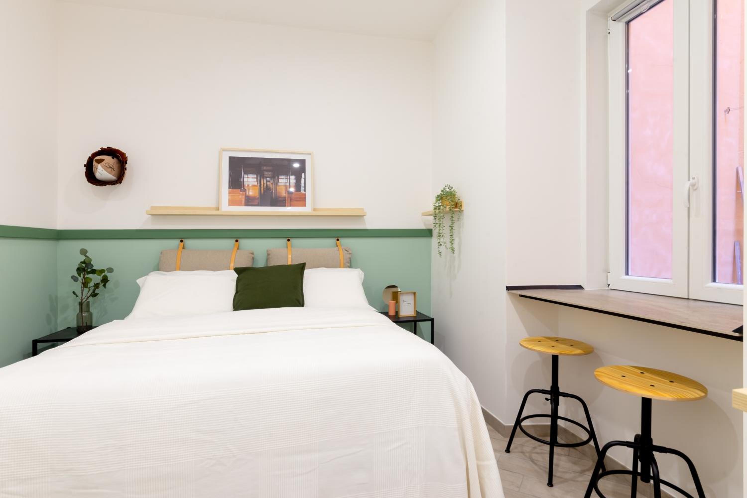 Lovely and tiny Pied-à-terre in the City center photo 2