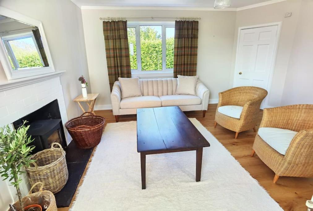 South Lodge, Glenfintaig view 4