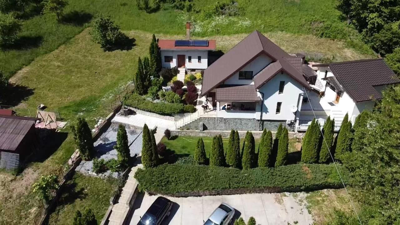 Casa dintre Brazi Hunedoara view 4