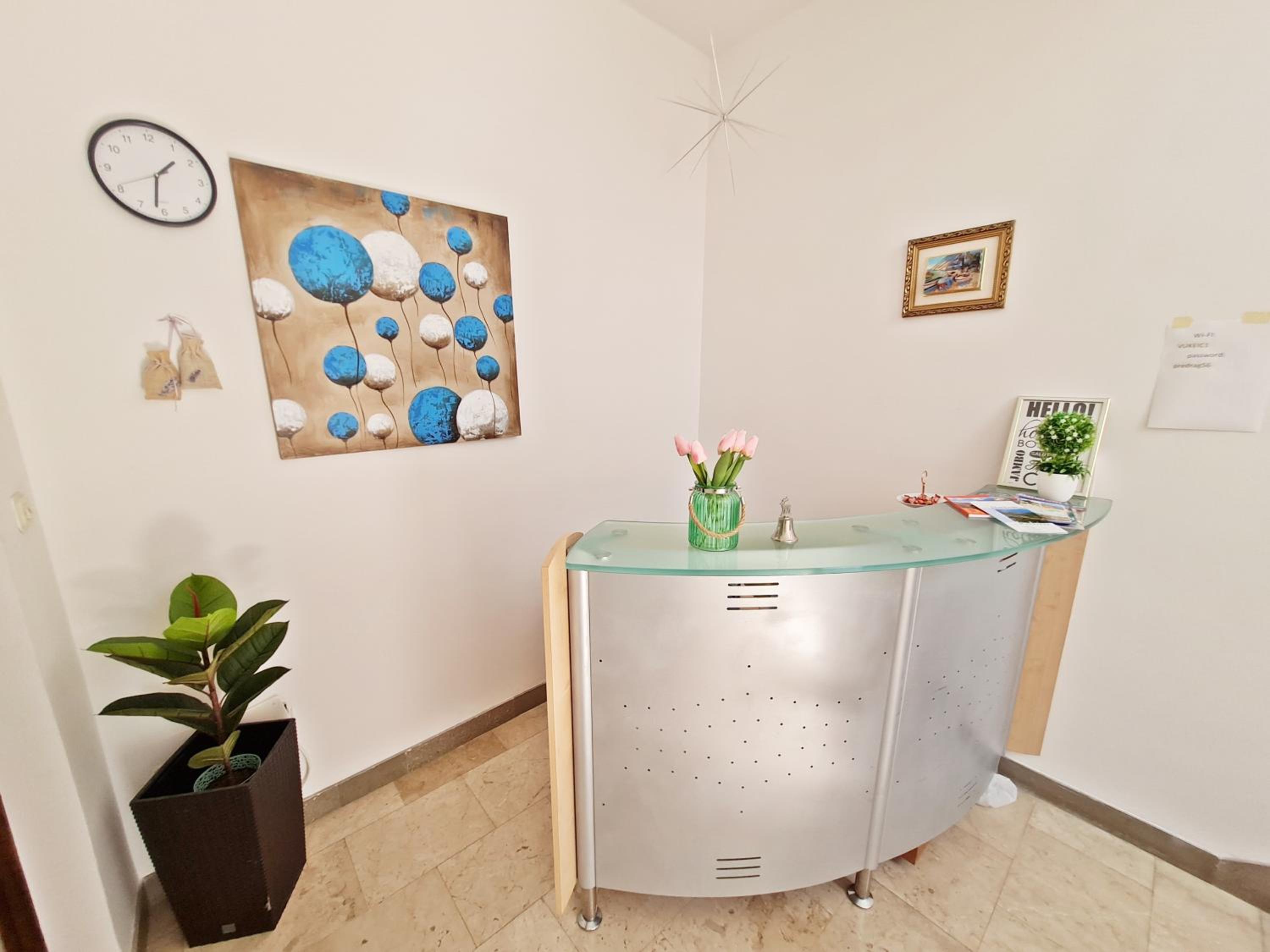 Rooms and Apartments Porat
