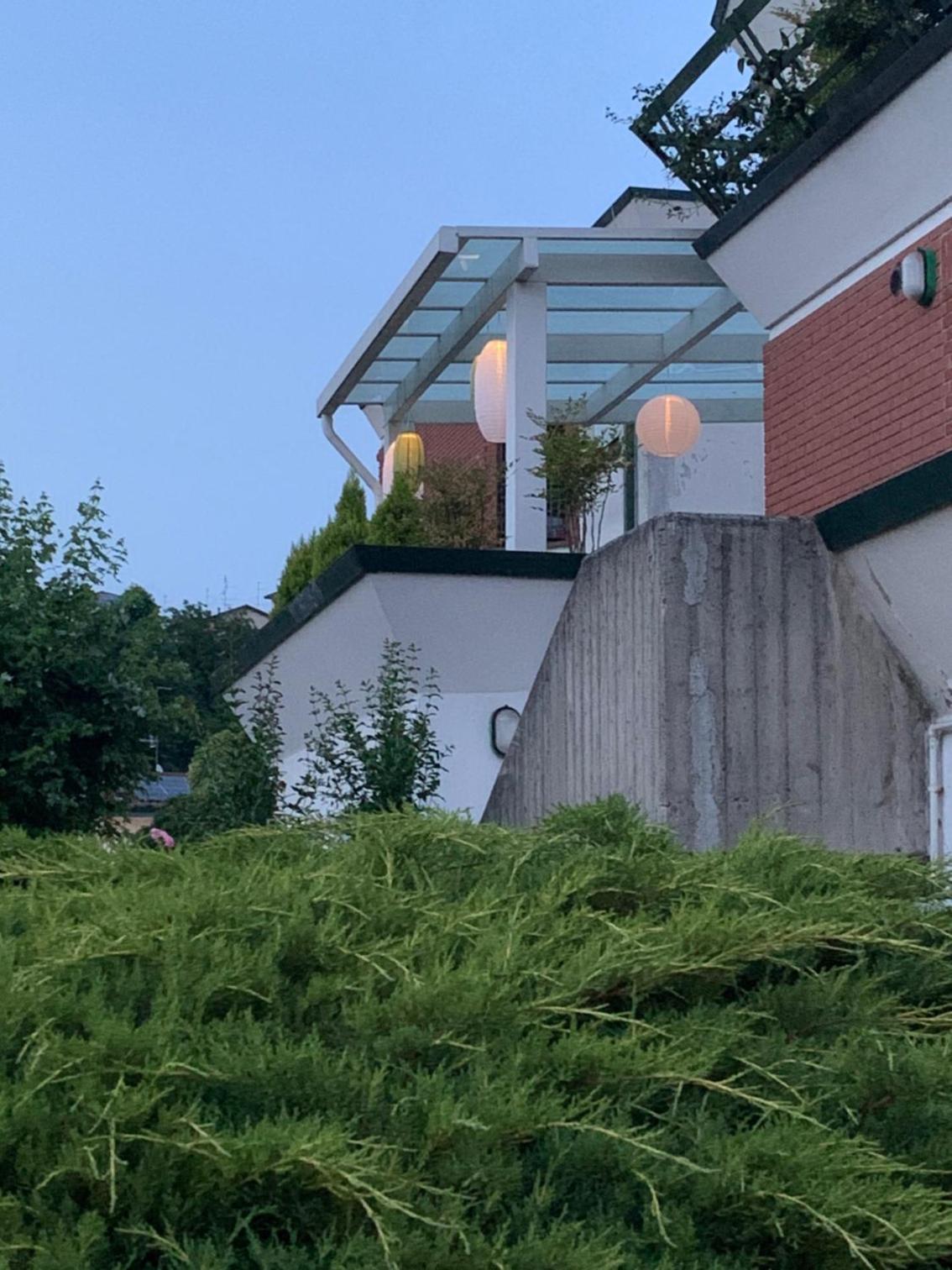 Near Como, charming apartment with fireplace view 3