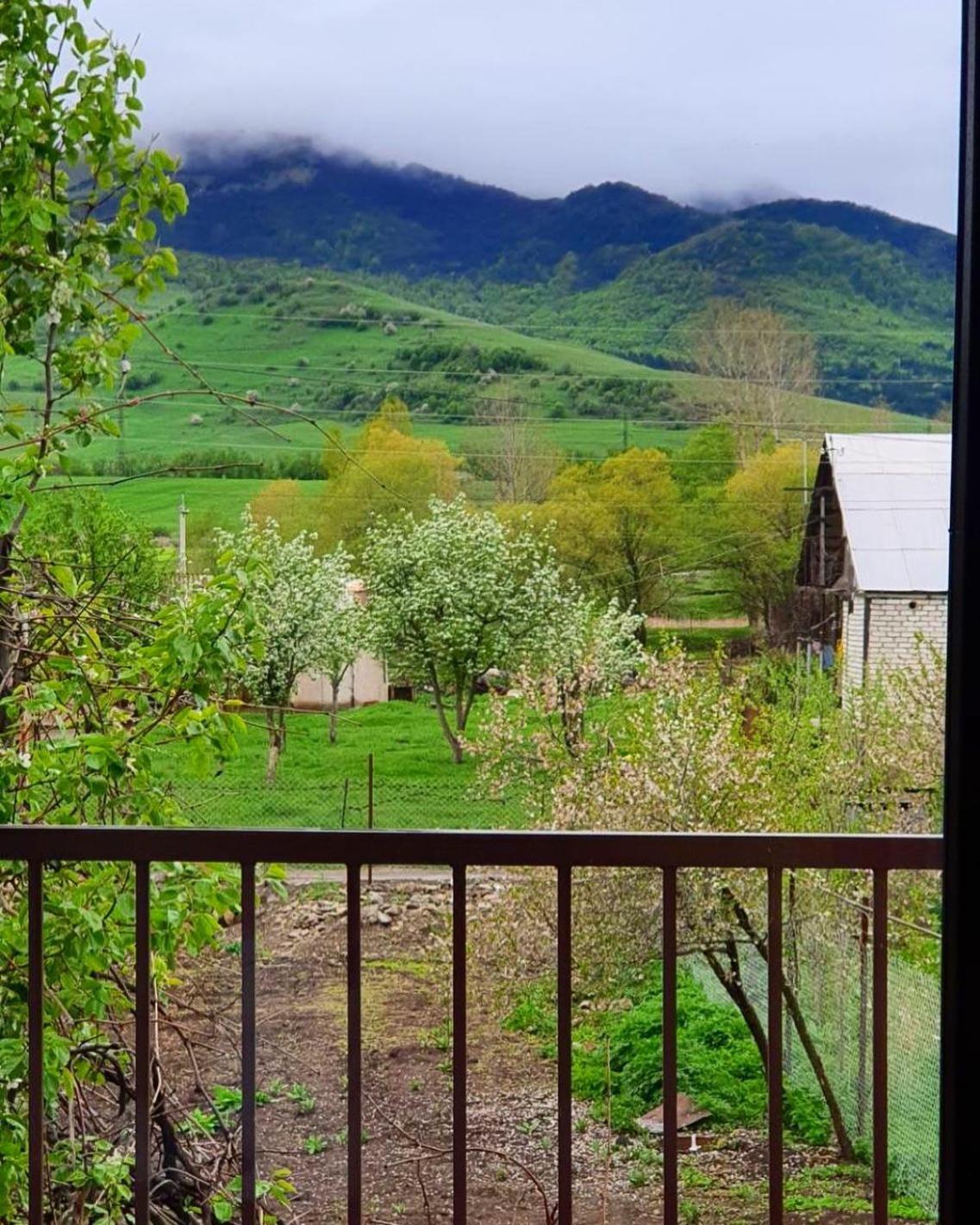 Green Agarak Guest House near Dendropark, Stepanavan