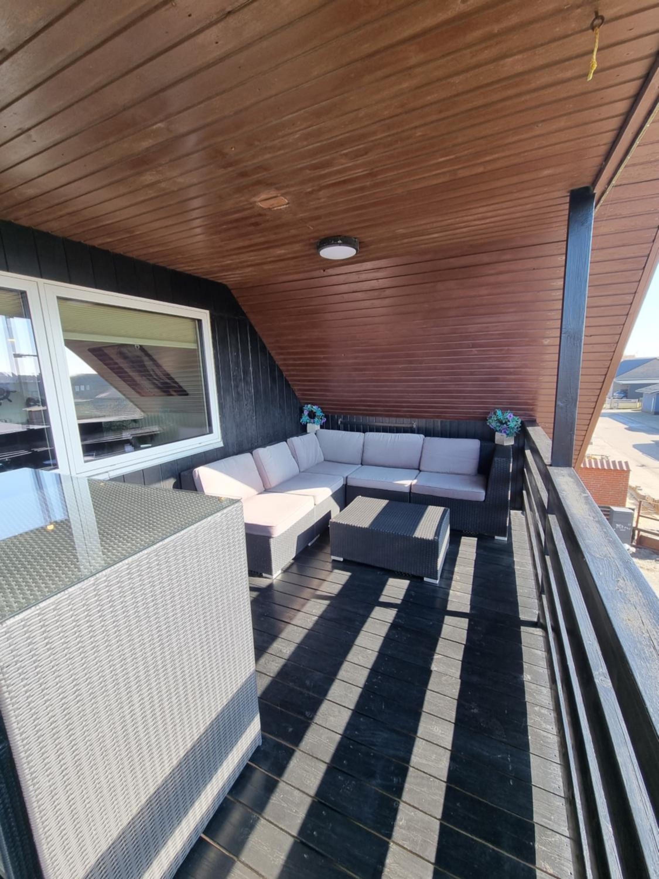 Surfers lounge