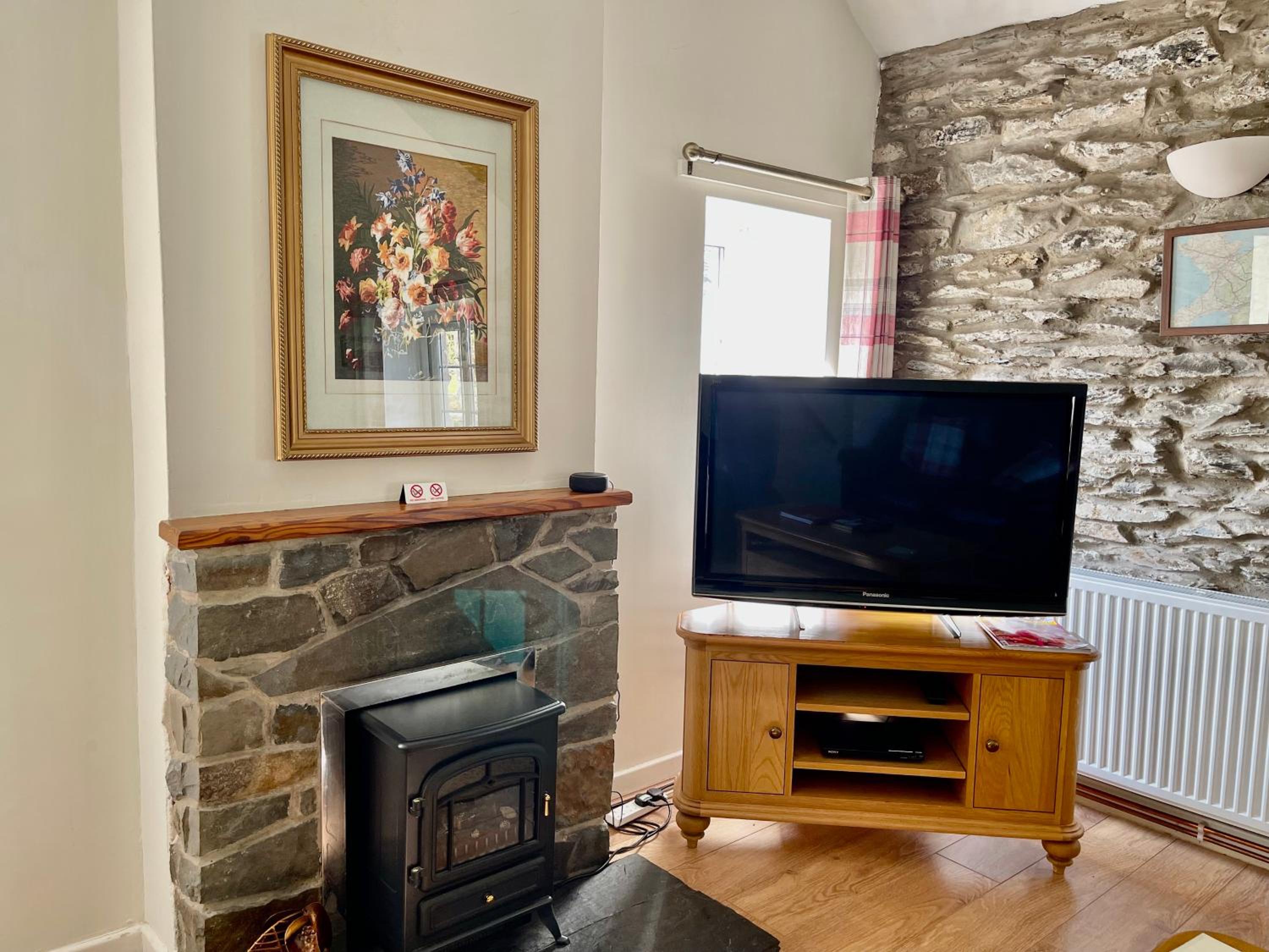 Cosy 2 Bedroom Cottage in Betws y Coed, Snowdonia view 2