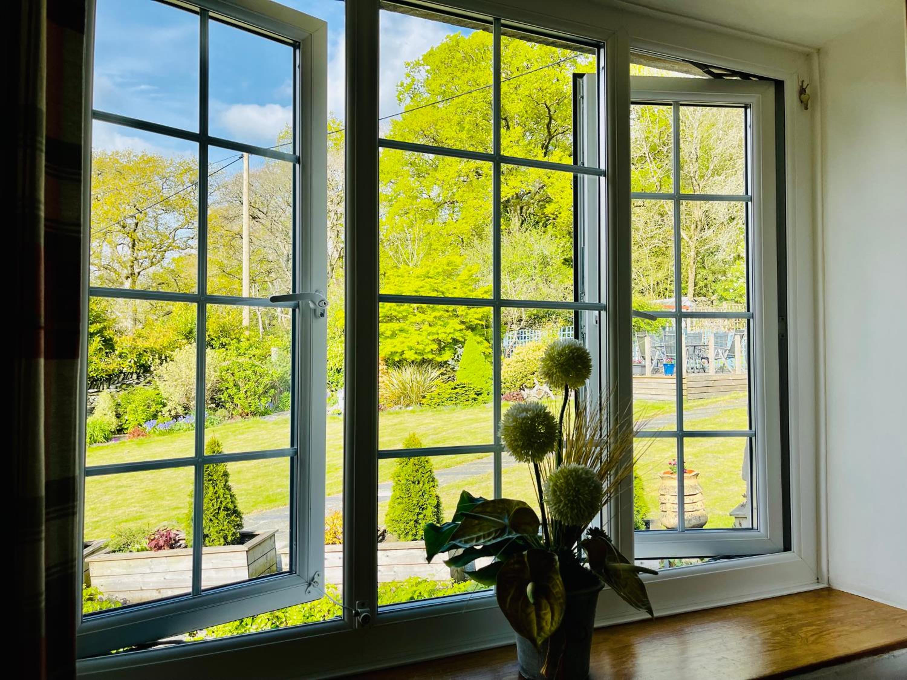 Cosy 2 Bedroom Cottage in Betws y Coed, Snowdonia view 5