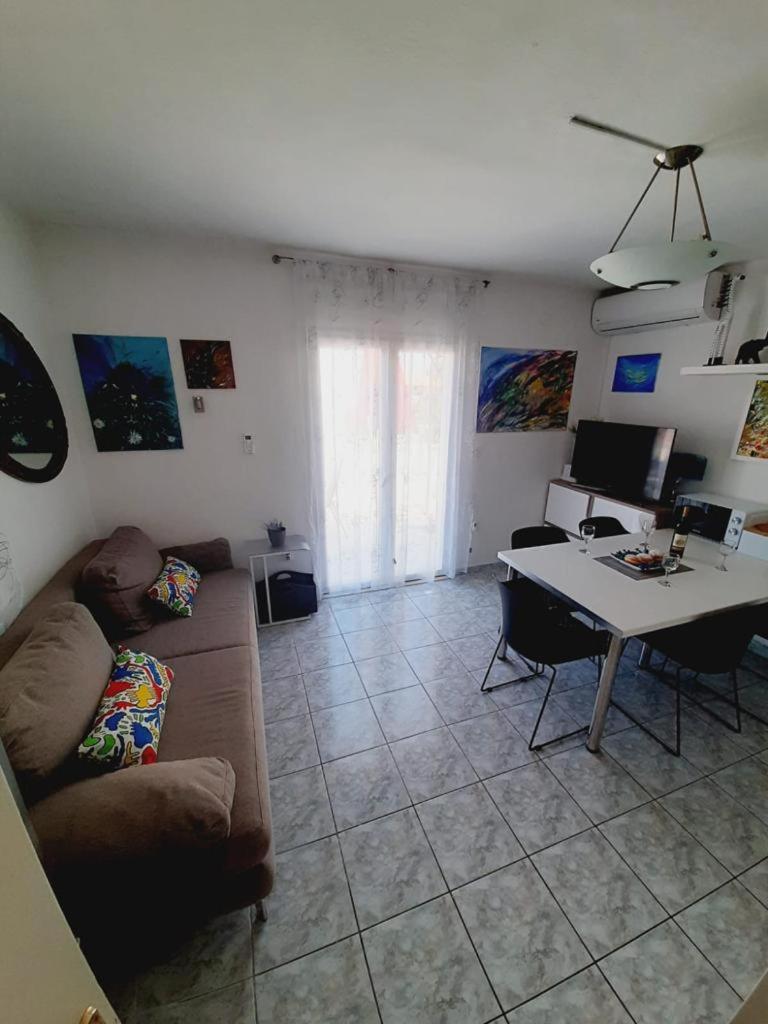 Lada apartman view 2