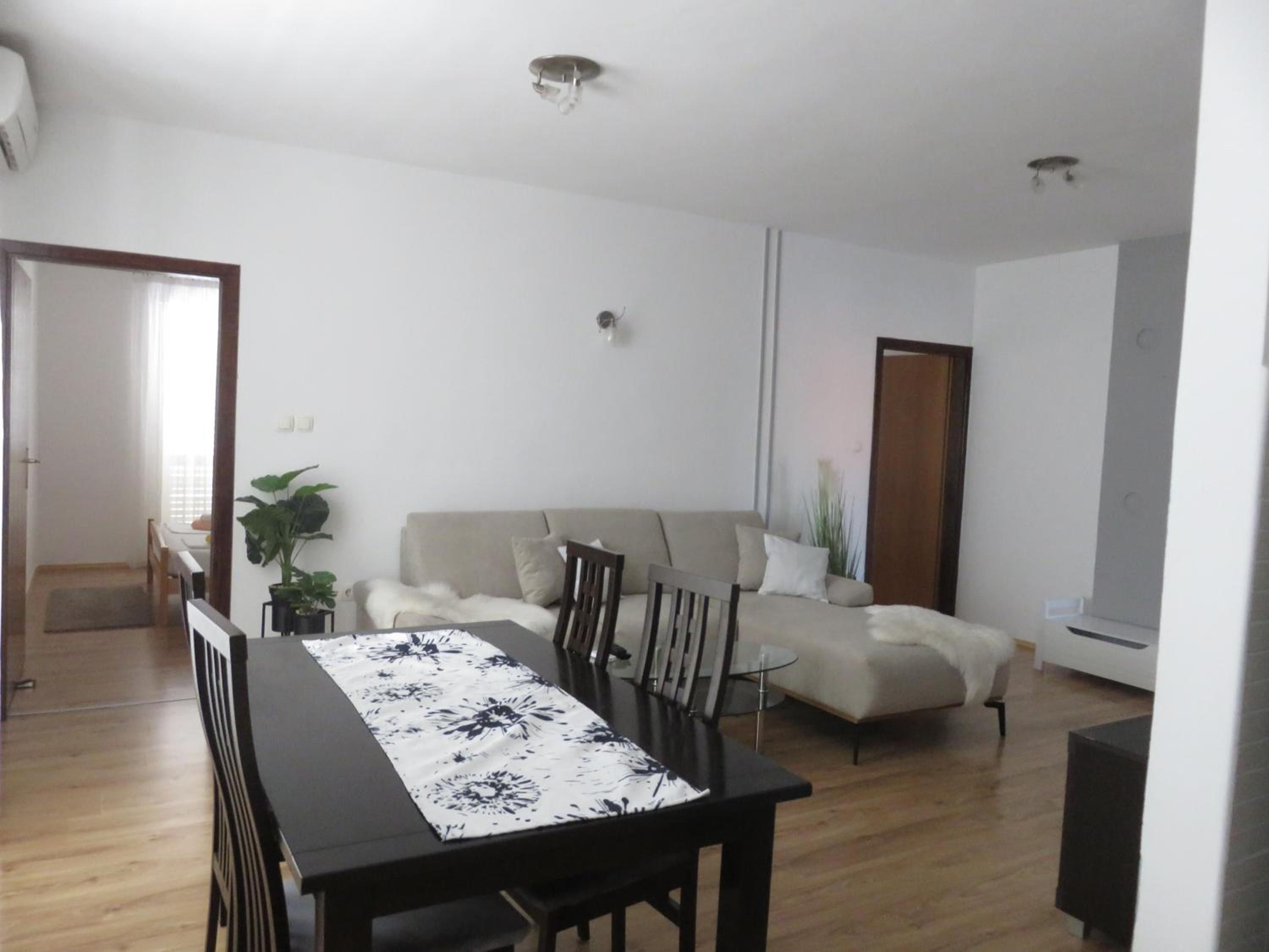 Apartments Angie