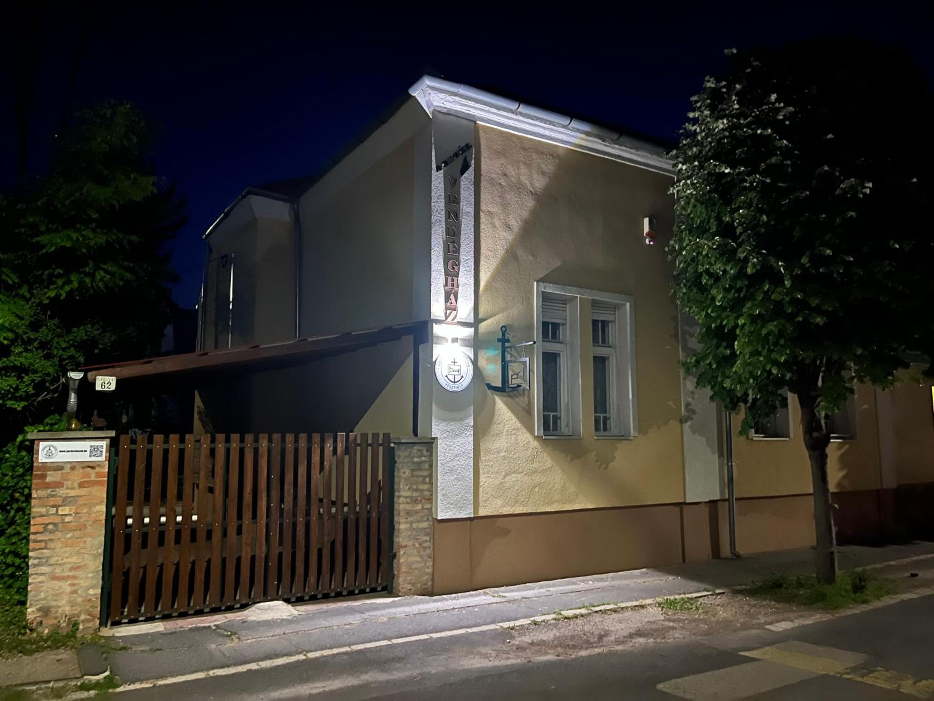 Photo 27