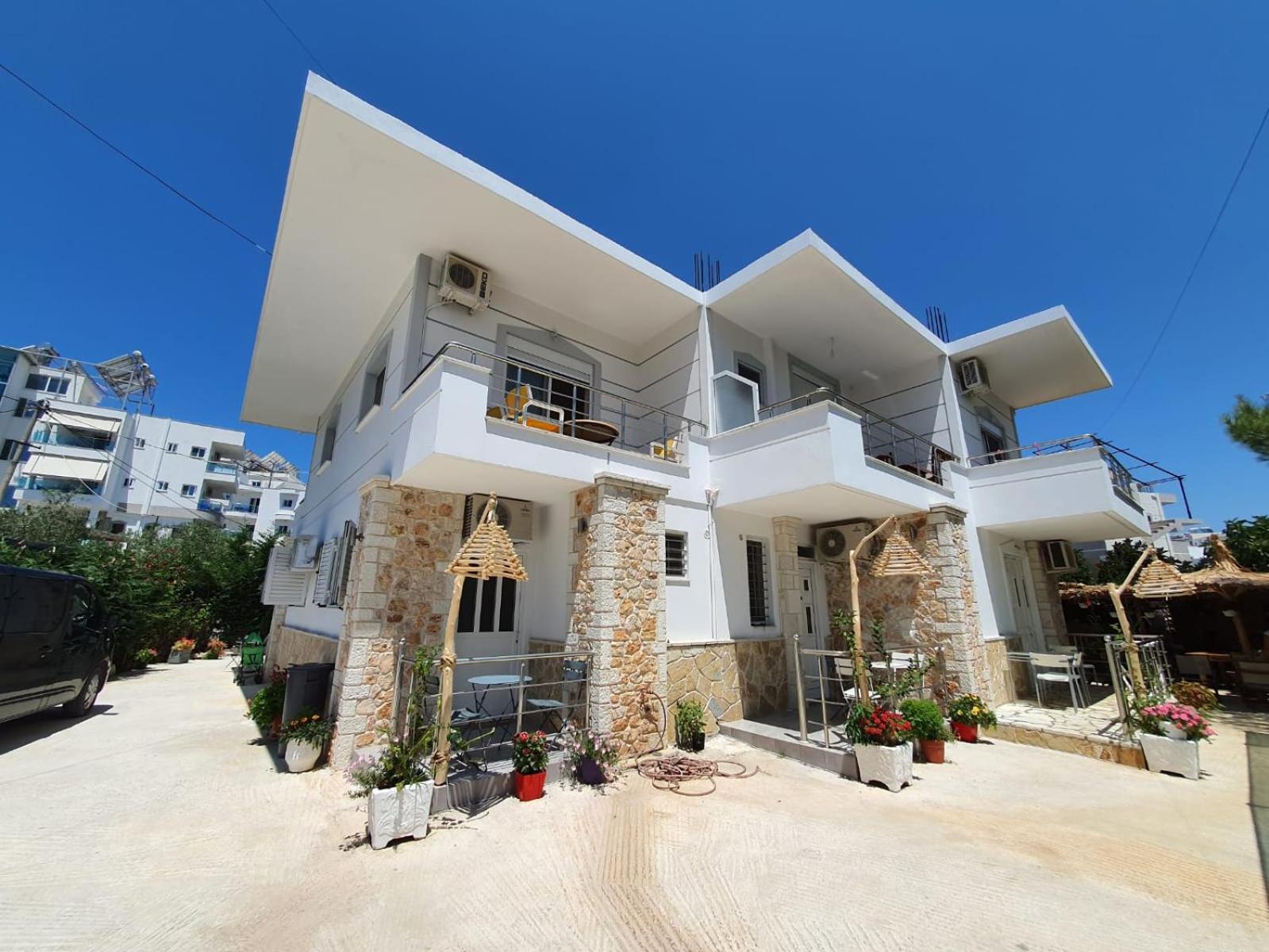 Villa Shafeti