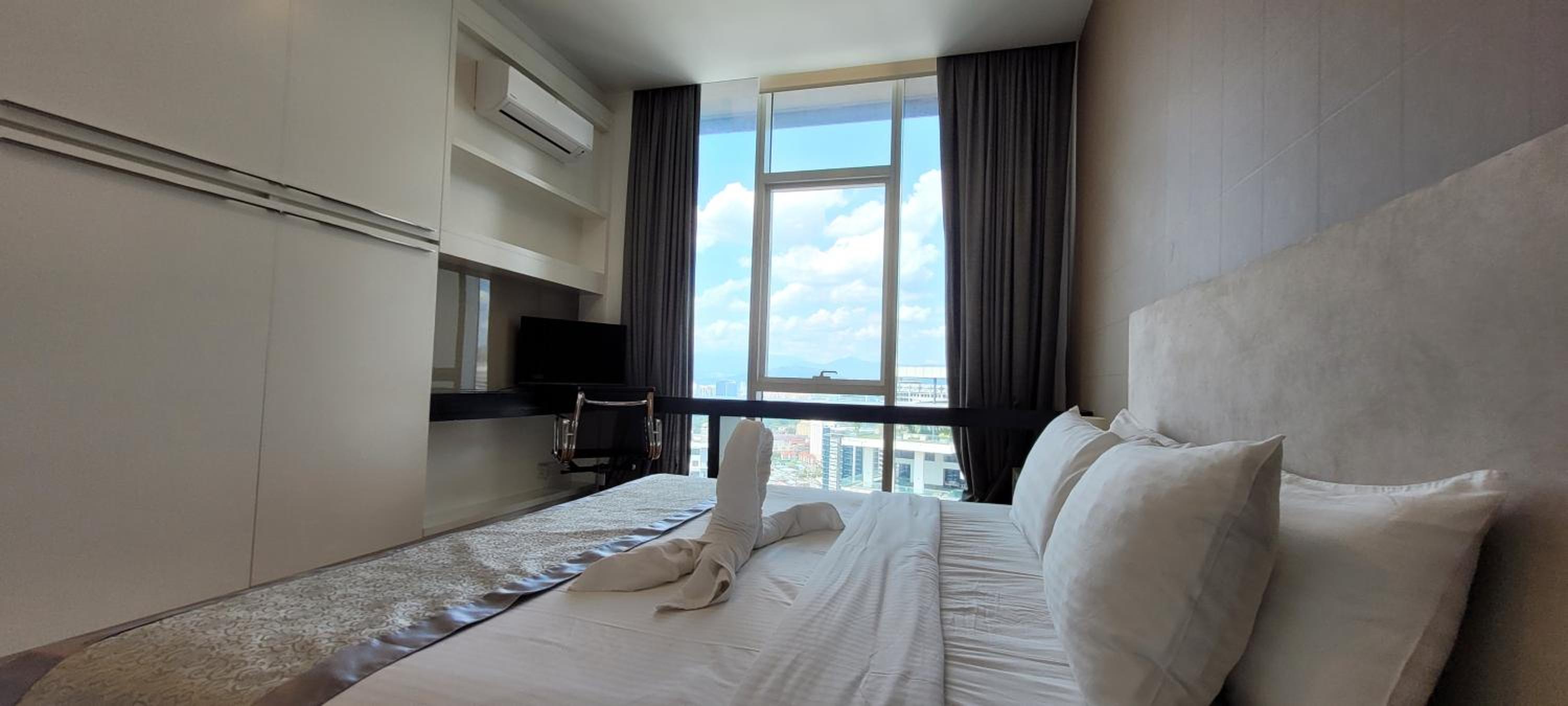 The Platinum Quzoma Suites in KLCC