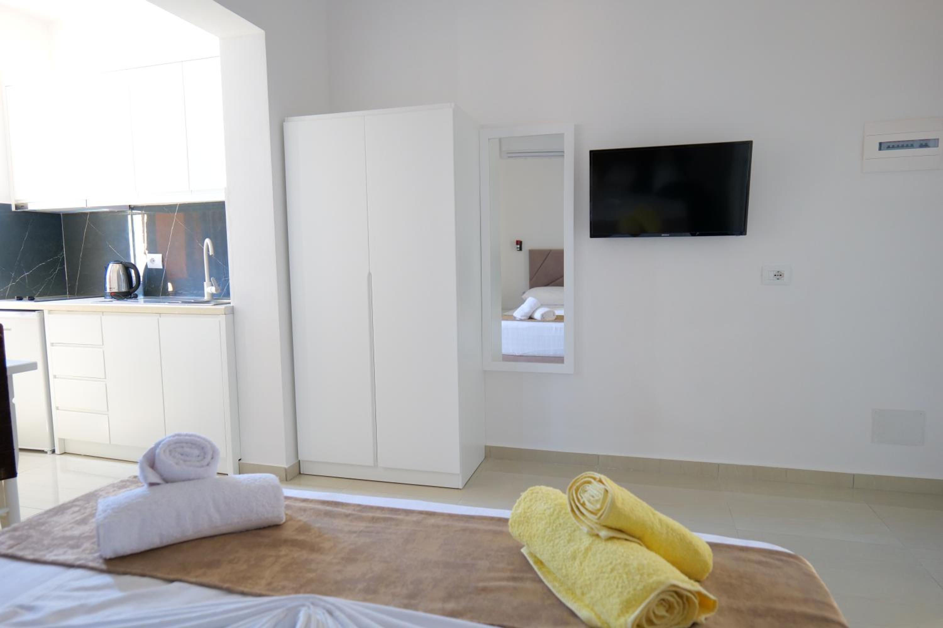 Vila Xhafa