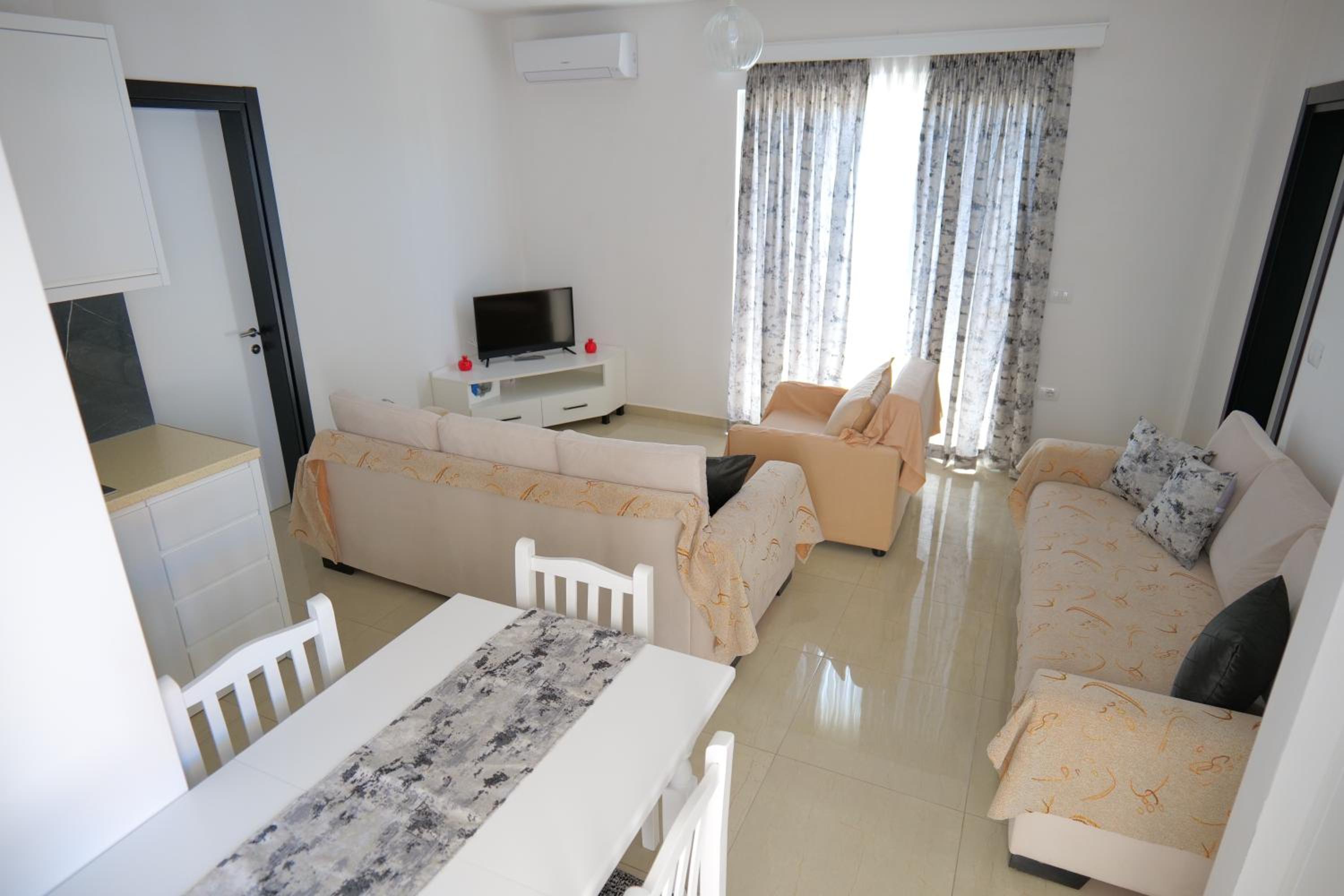Vila Xhafa