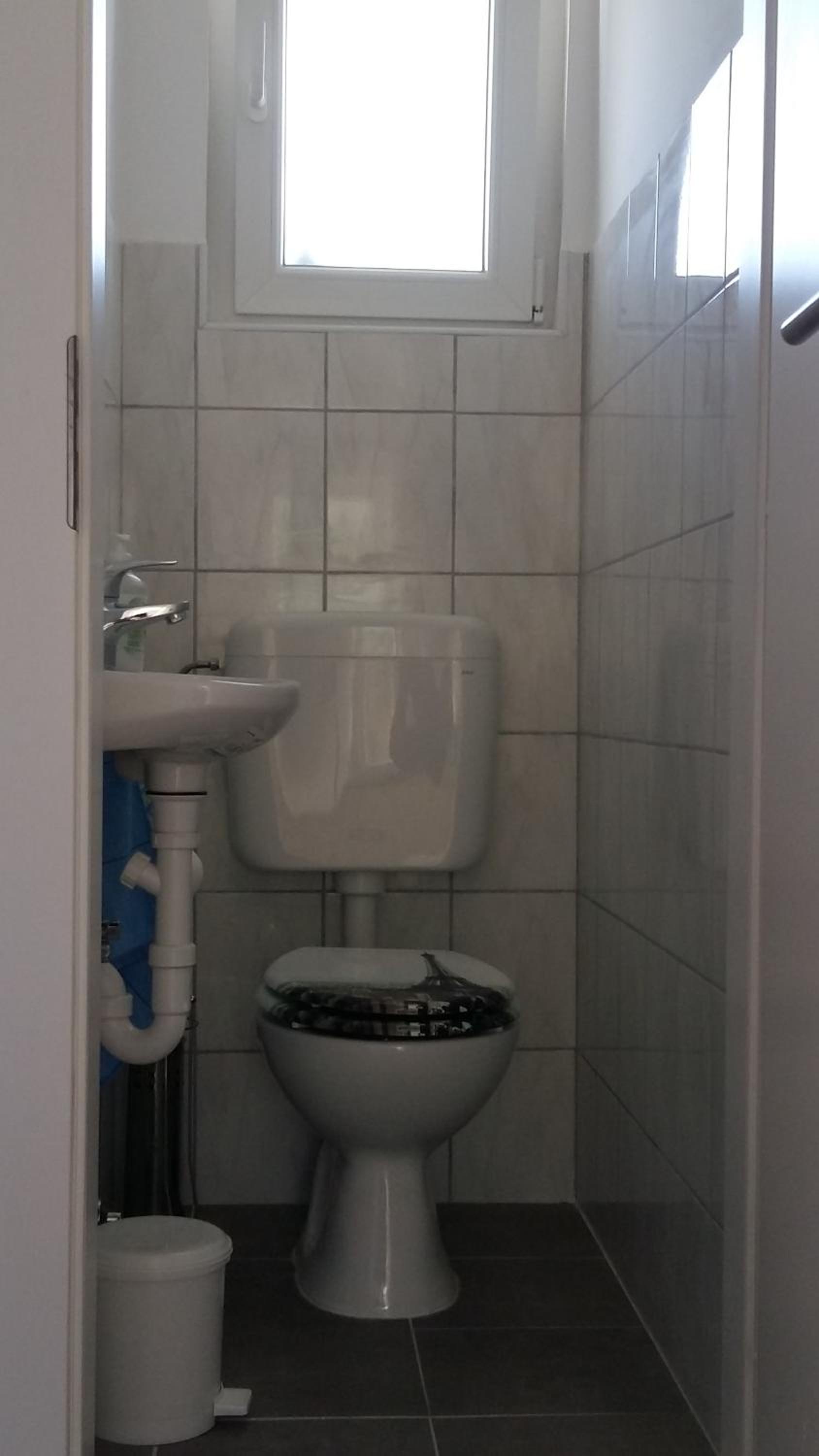 Photo 33