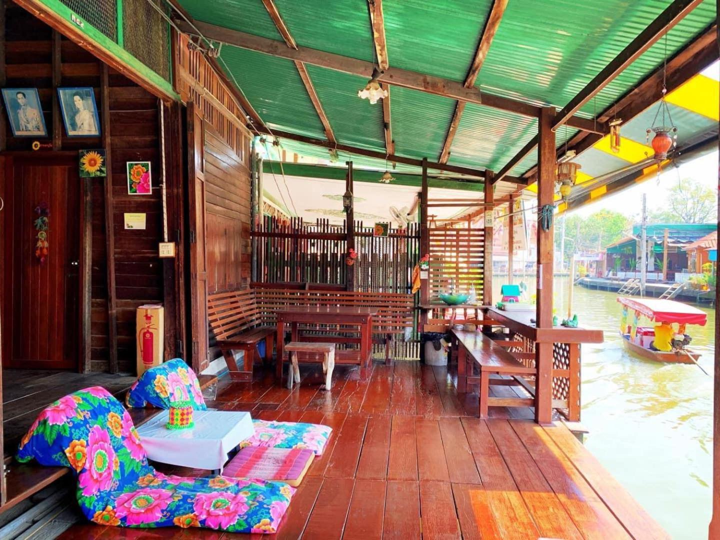 Photo 70