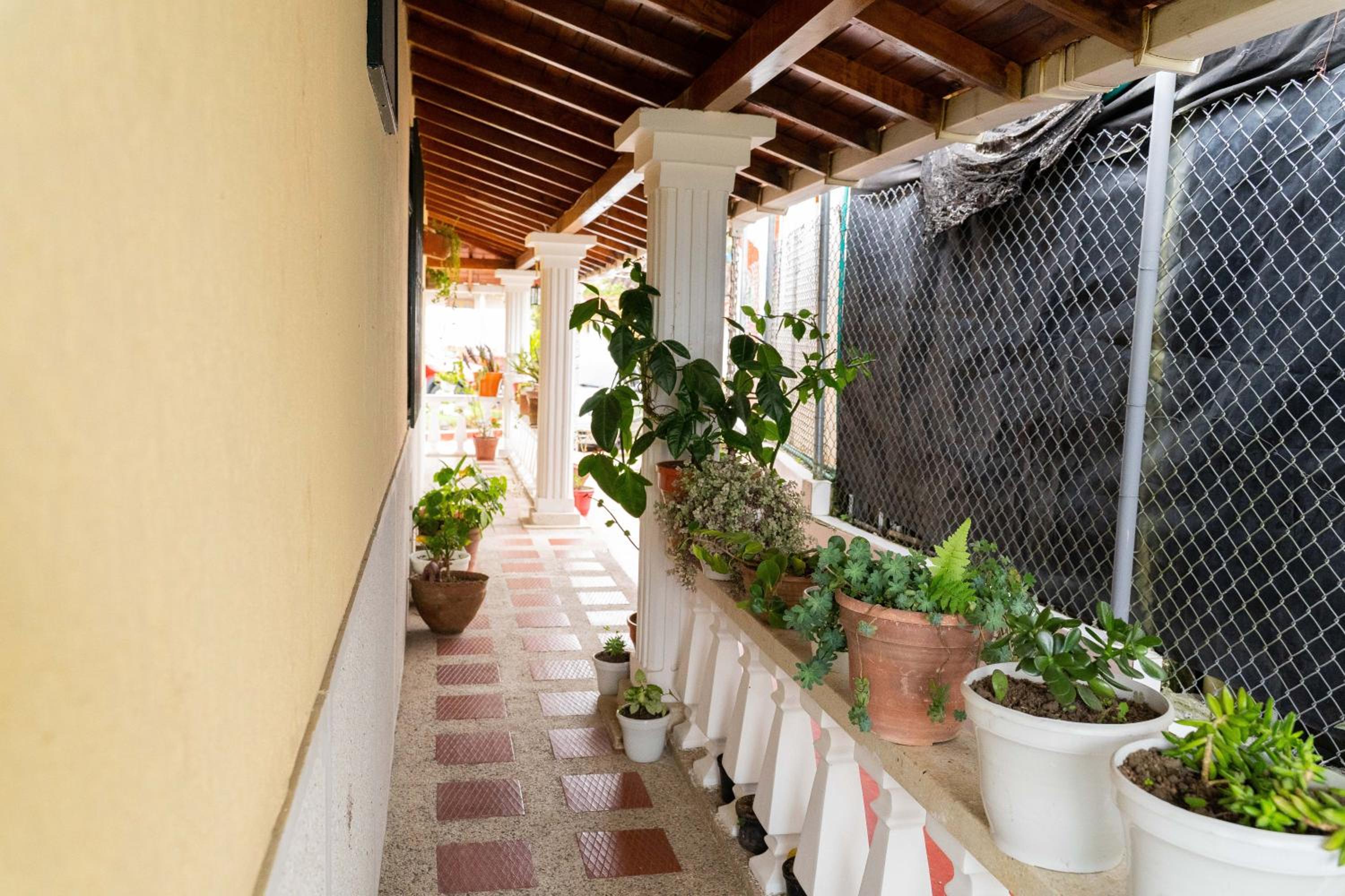 balcony