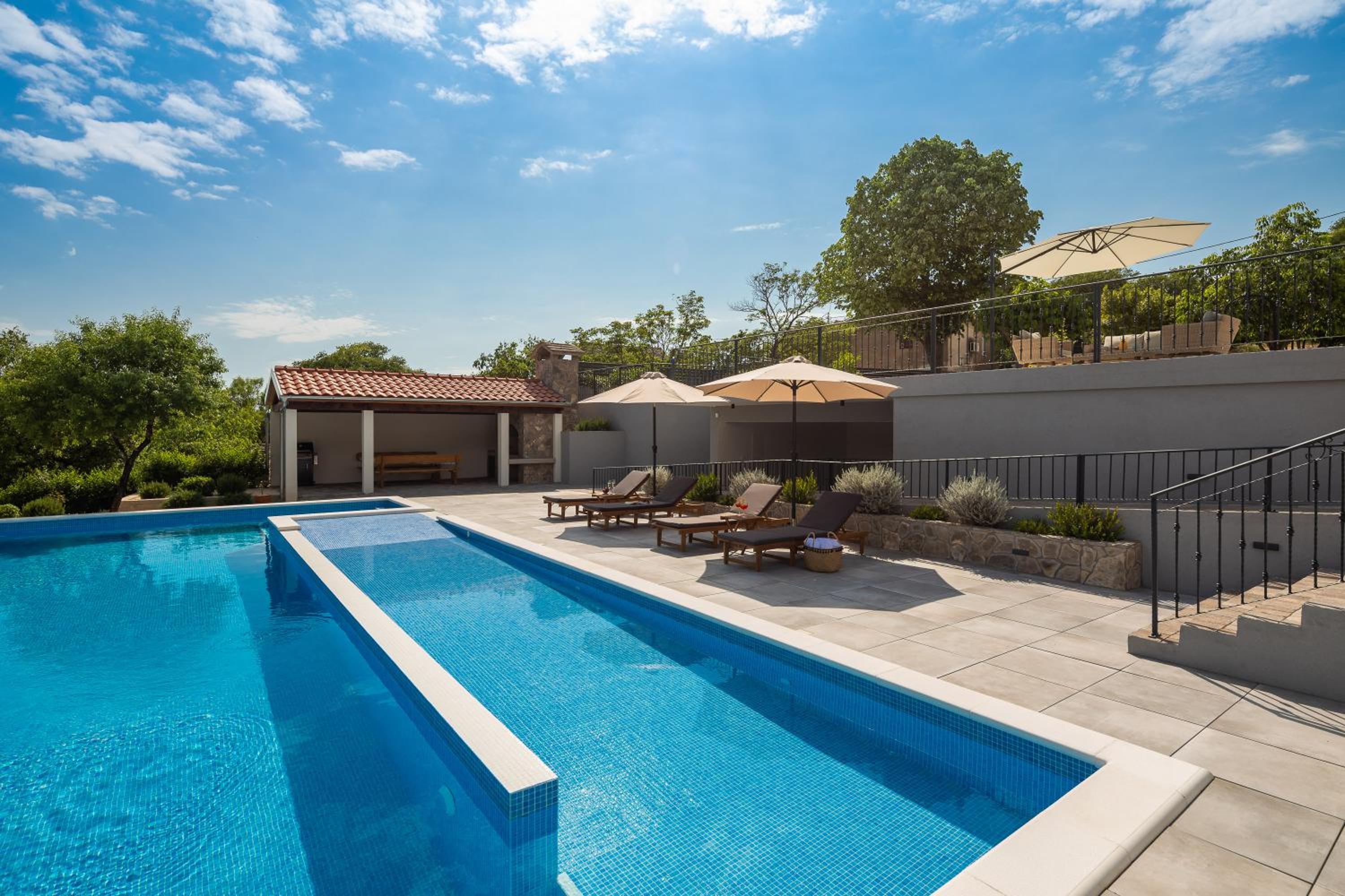 Photo 64