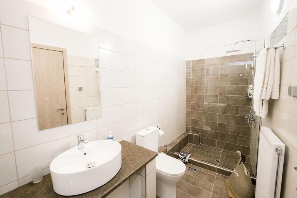 *Magnifique* New House - Full Comfort! view 5