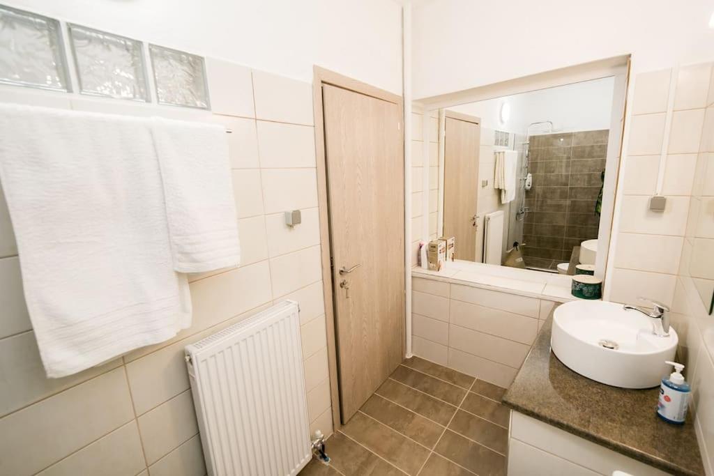 *Magnifique* New House - Full Comfort! view 3