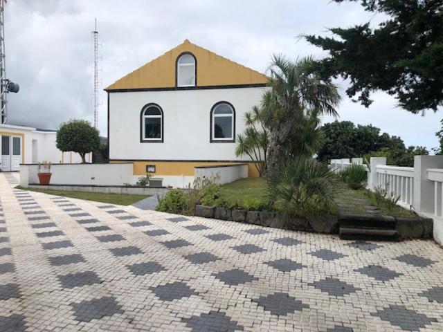 Photo 32