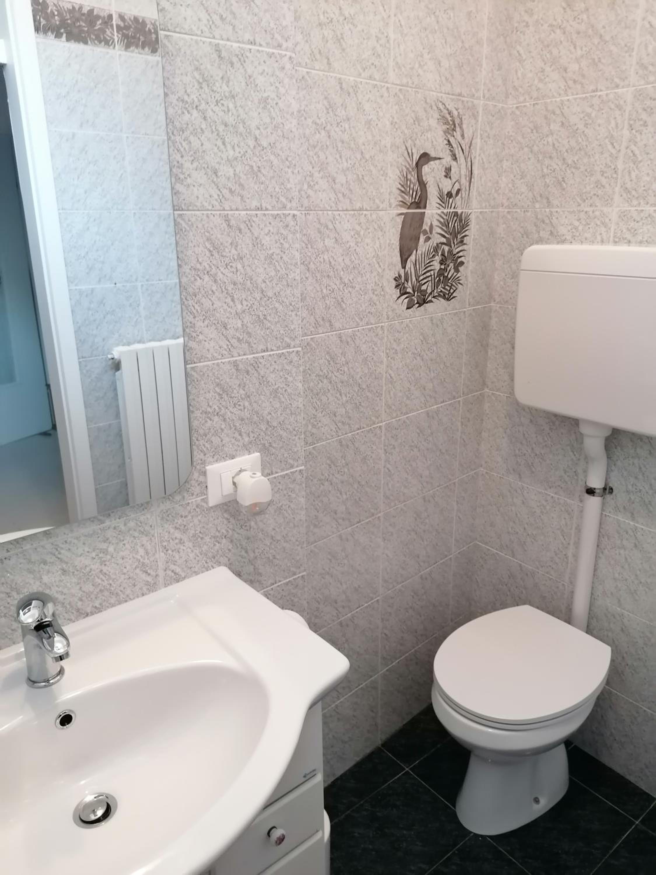 B&B RINGAT en Mori — bathroom