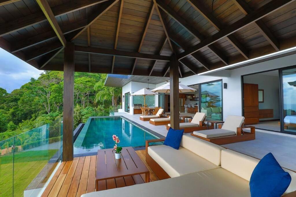Casa Solaz - by Pura Villas